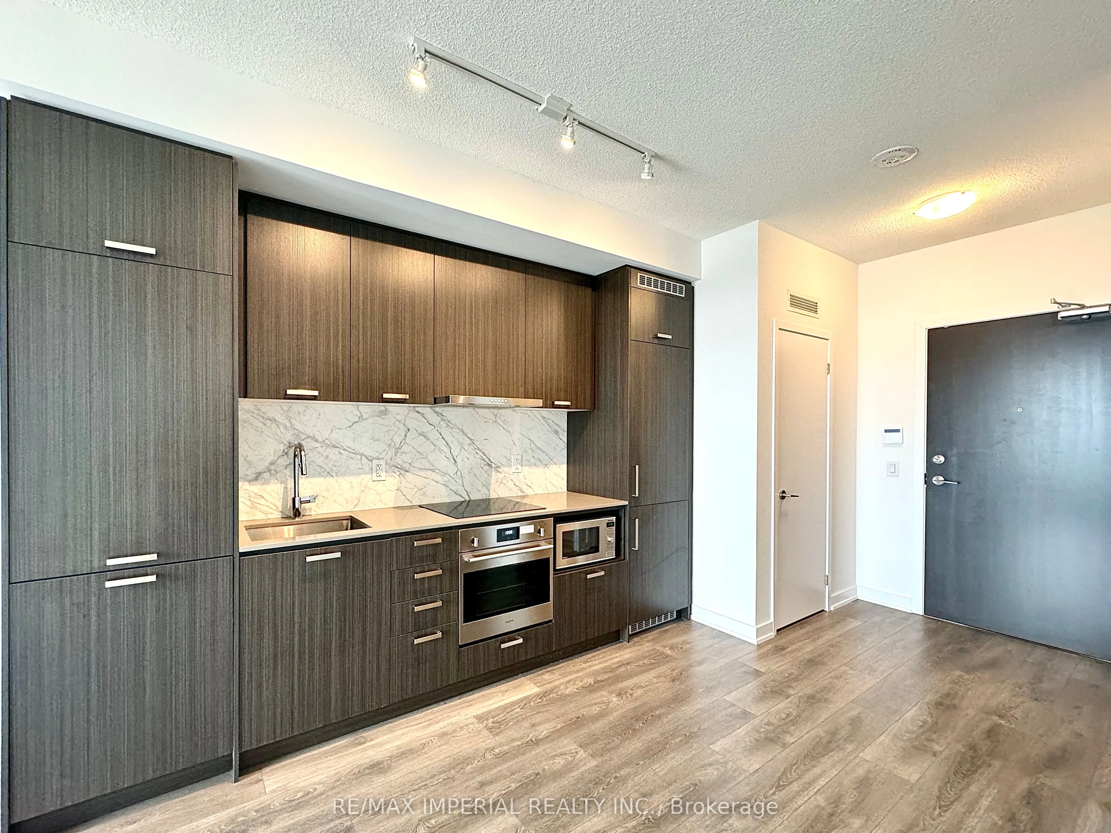 10 HONEYCRISP Crescent #1606