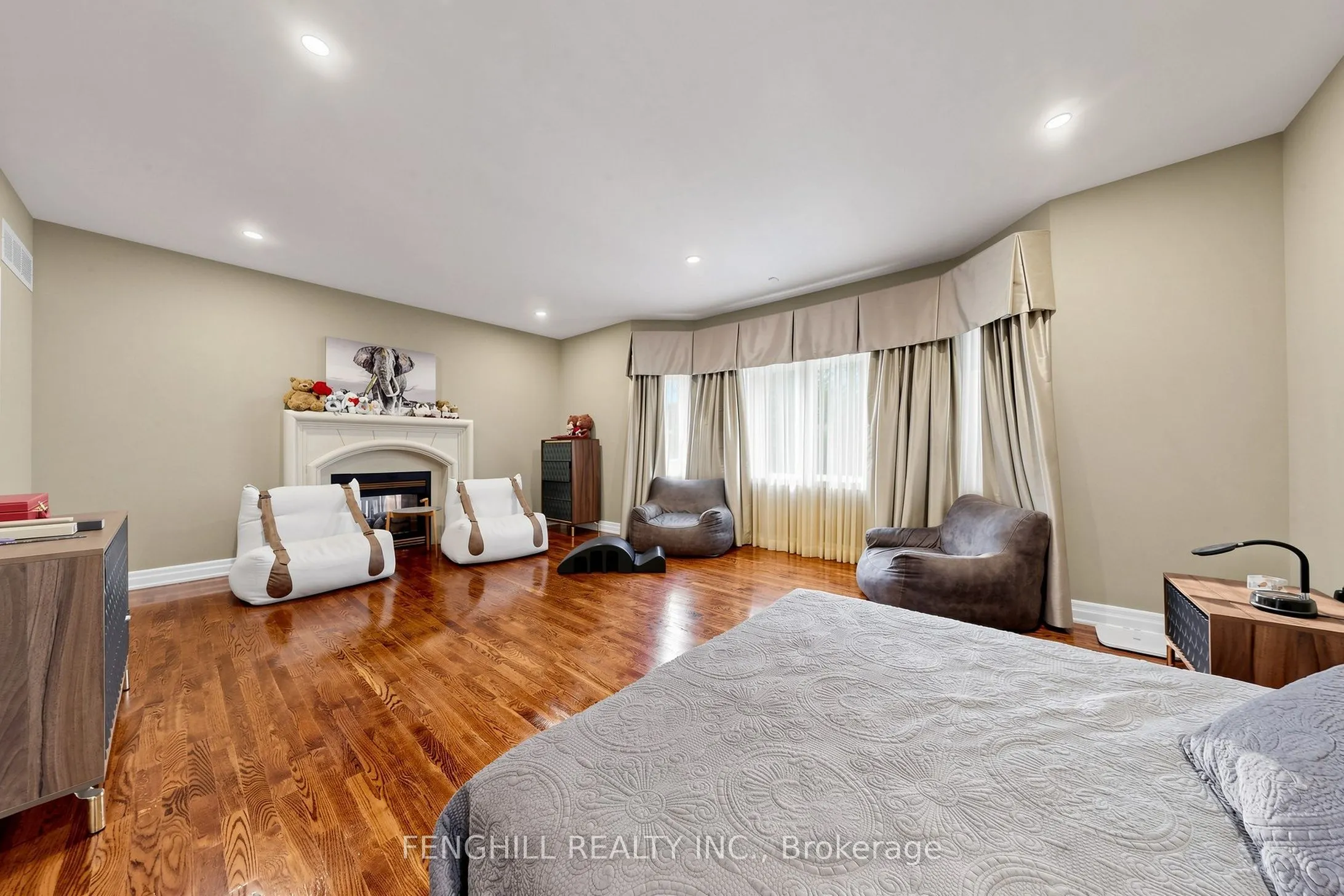 2 Earl Cook Drive