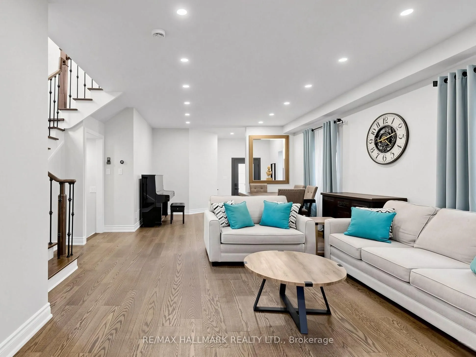 45 Colonial Crescent