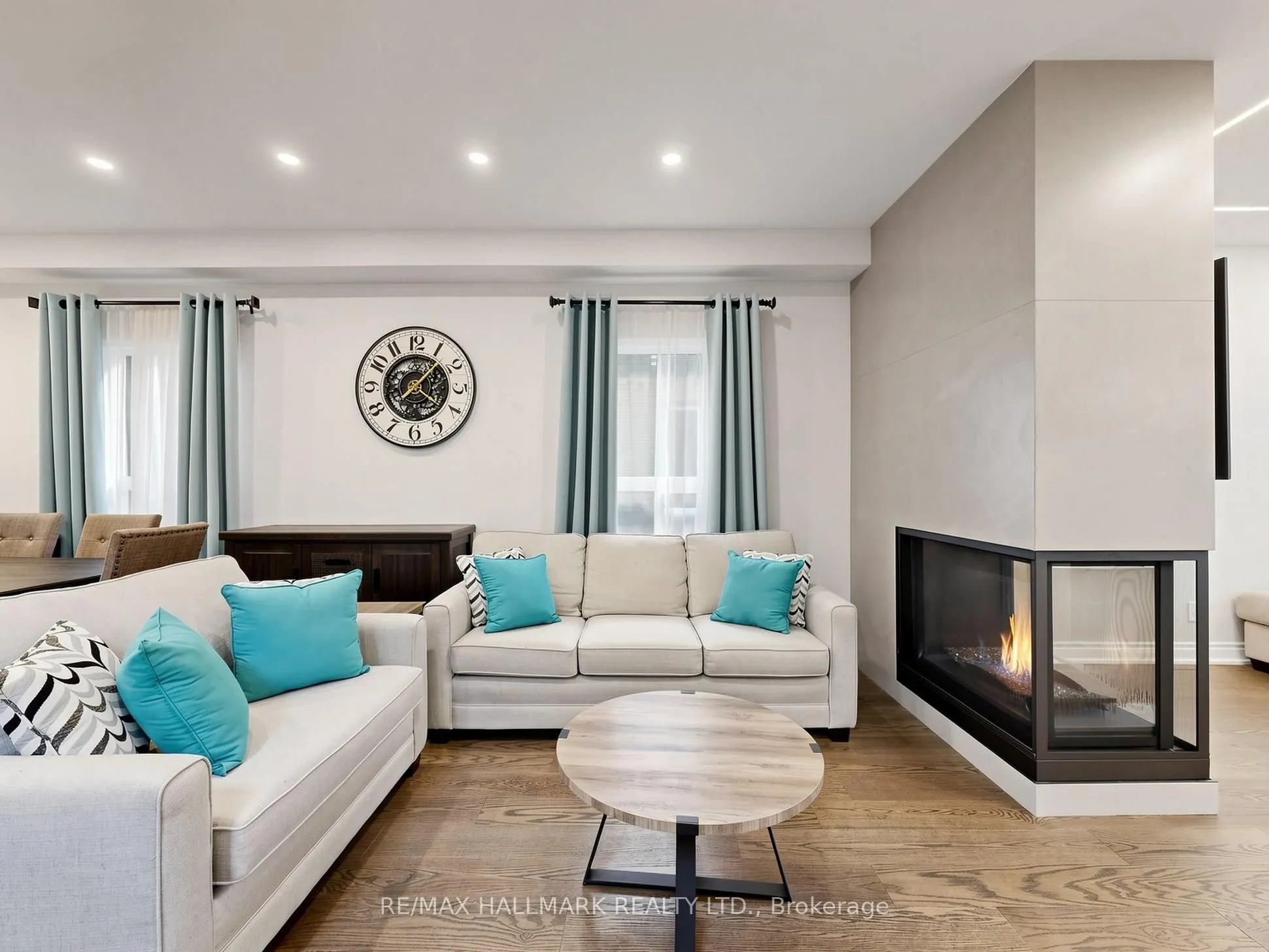 45 Colonial Crescent