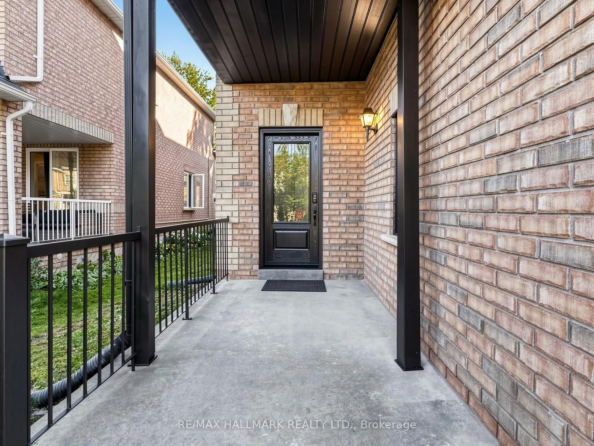 45 Colonial Crescent