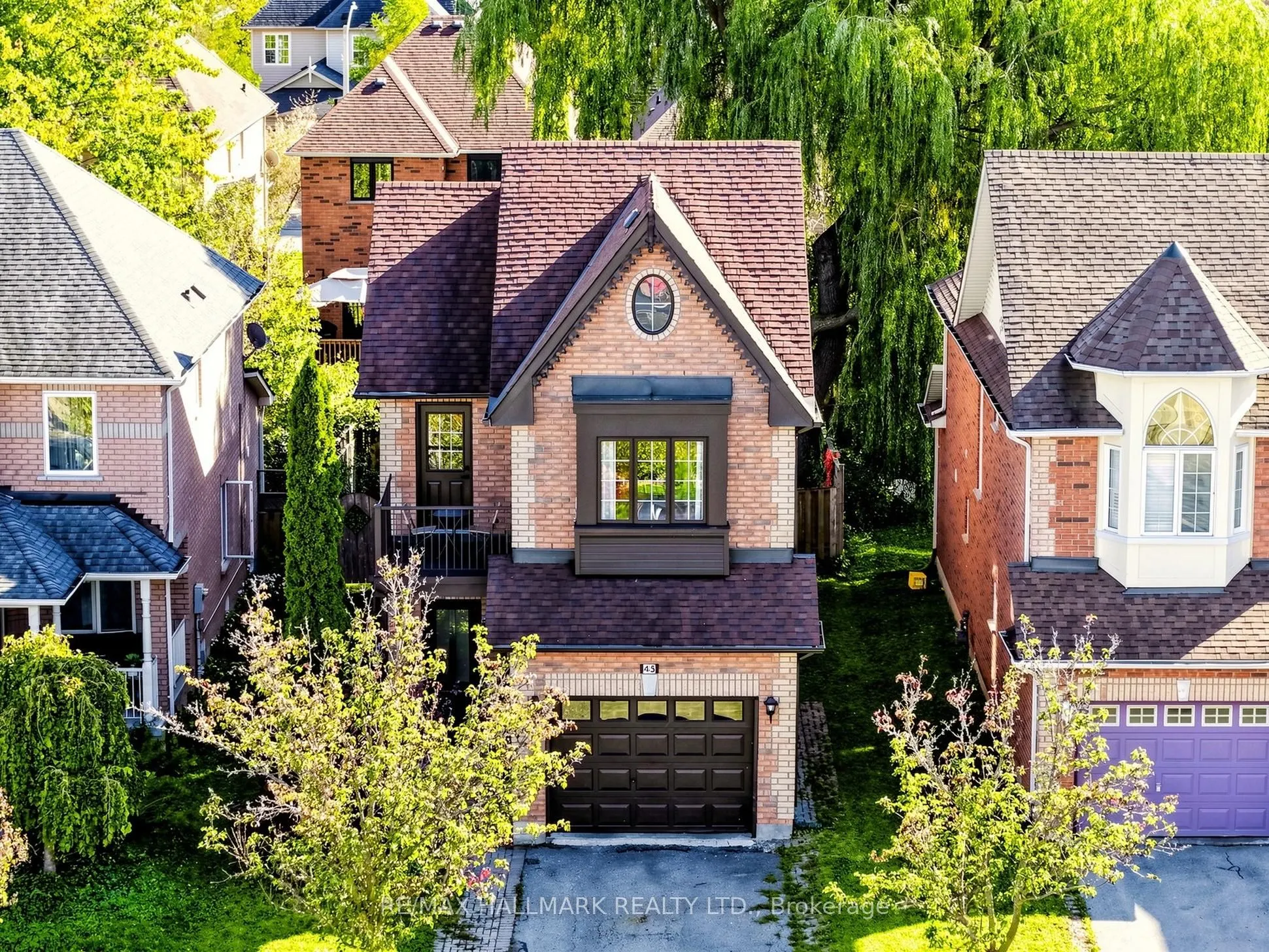 45 Colonial Crescent