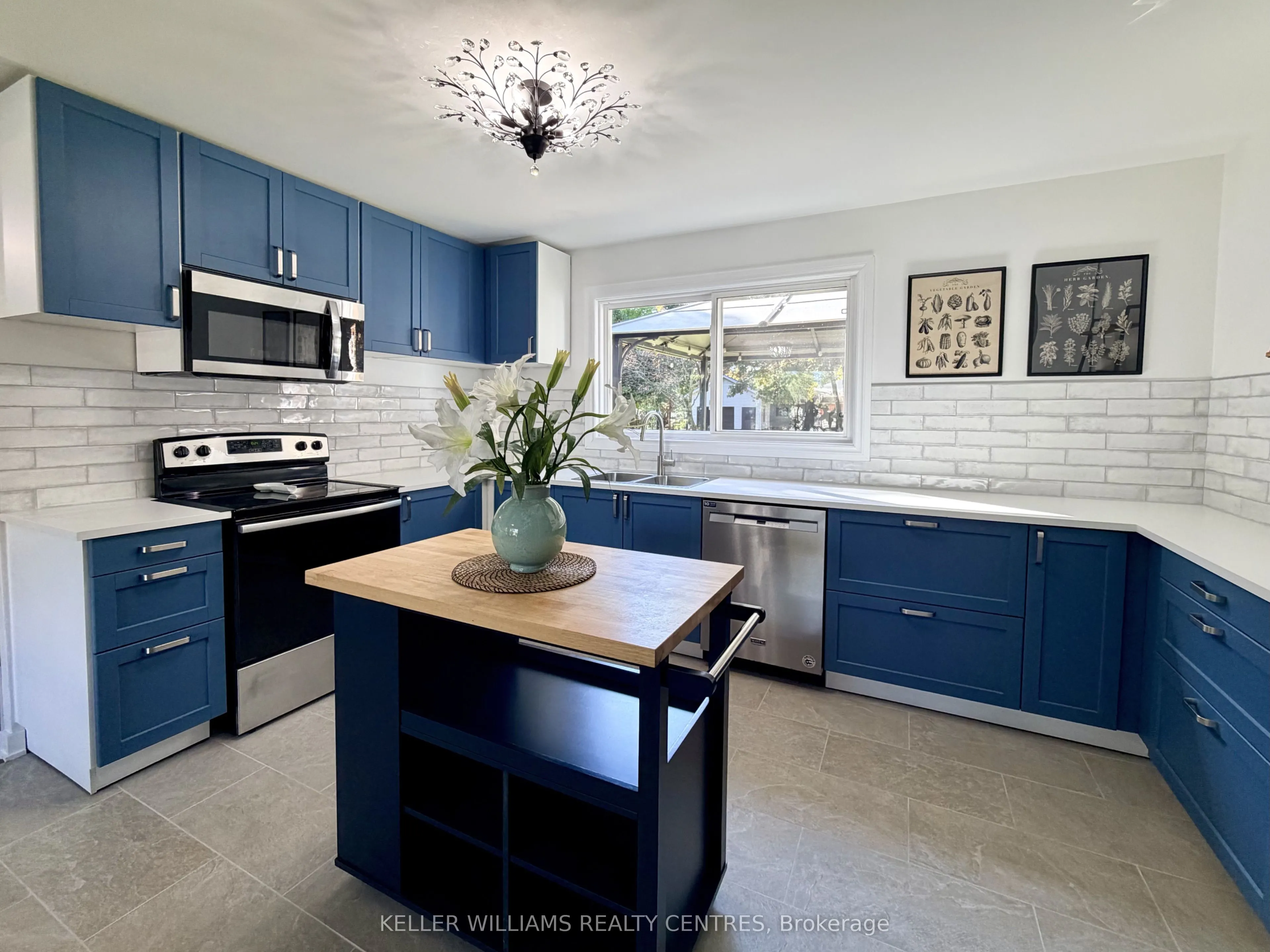 18 Bushey Avenue