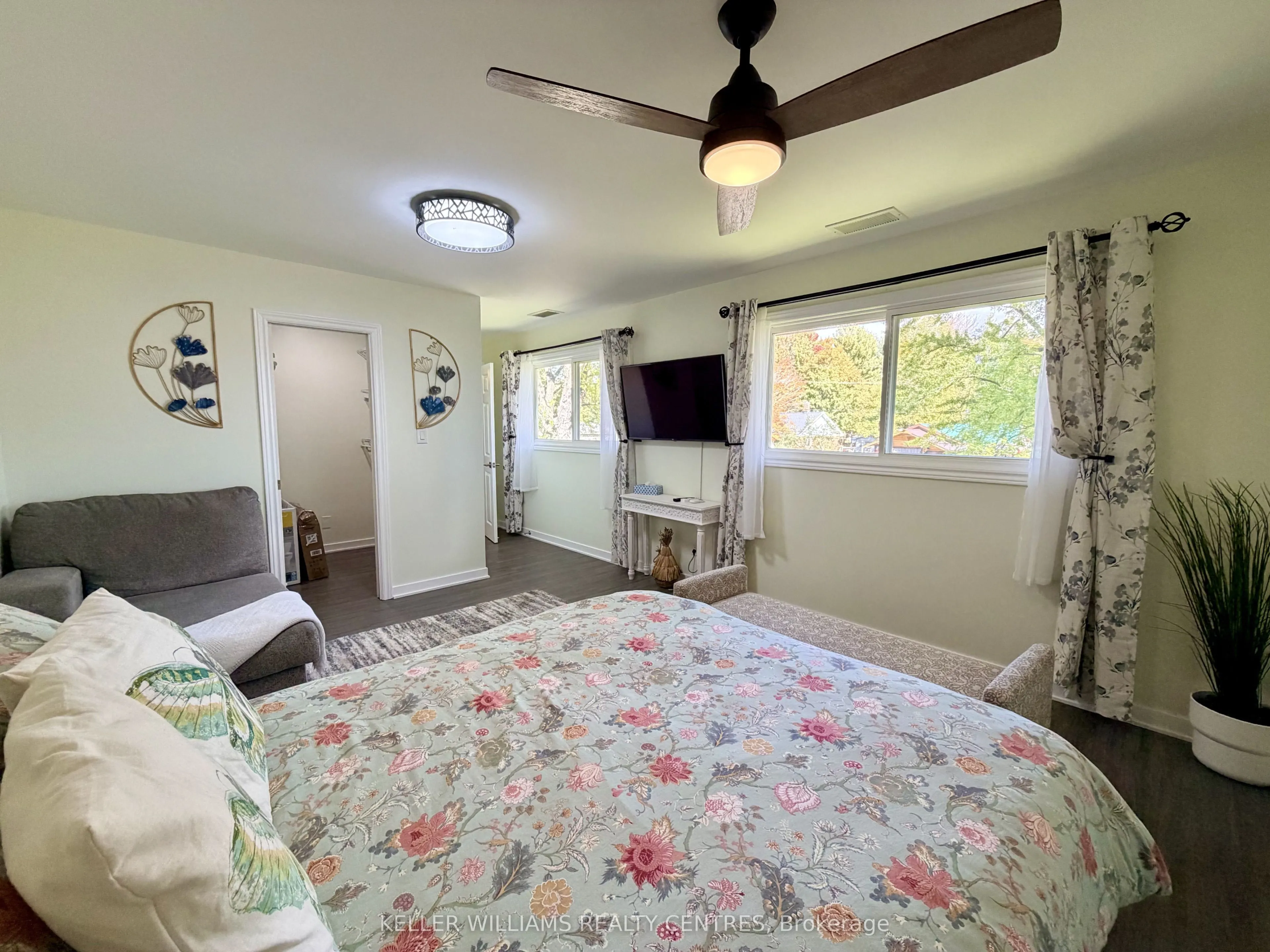 18 Bushey Avenue