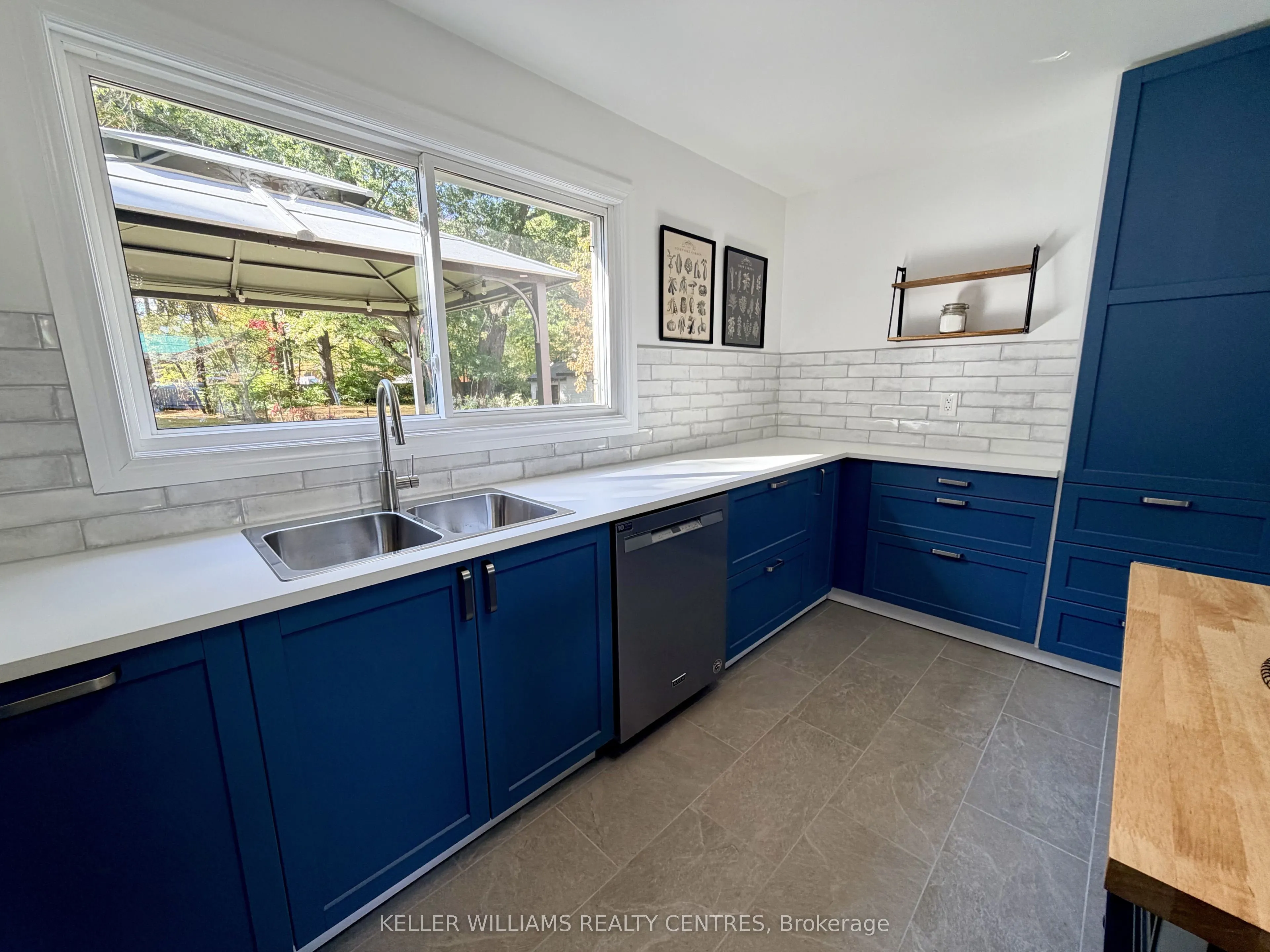 18 Bushey Avenue