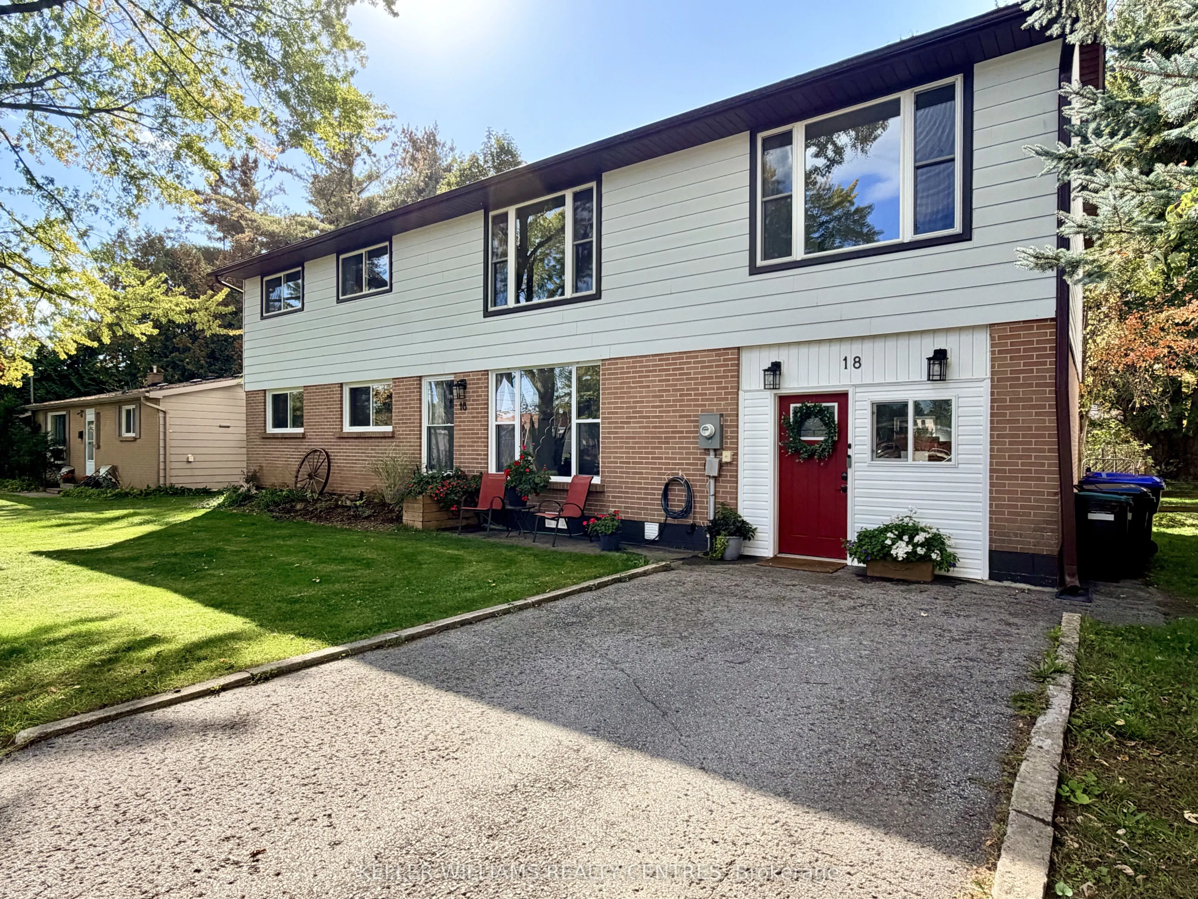 18 Bushey Avenue
