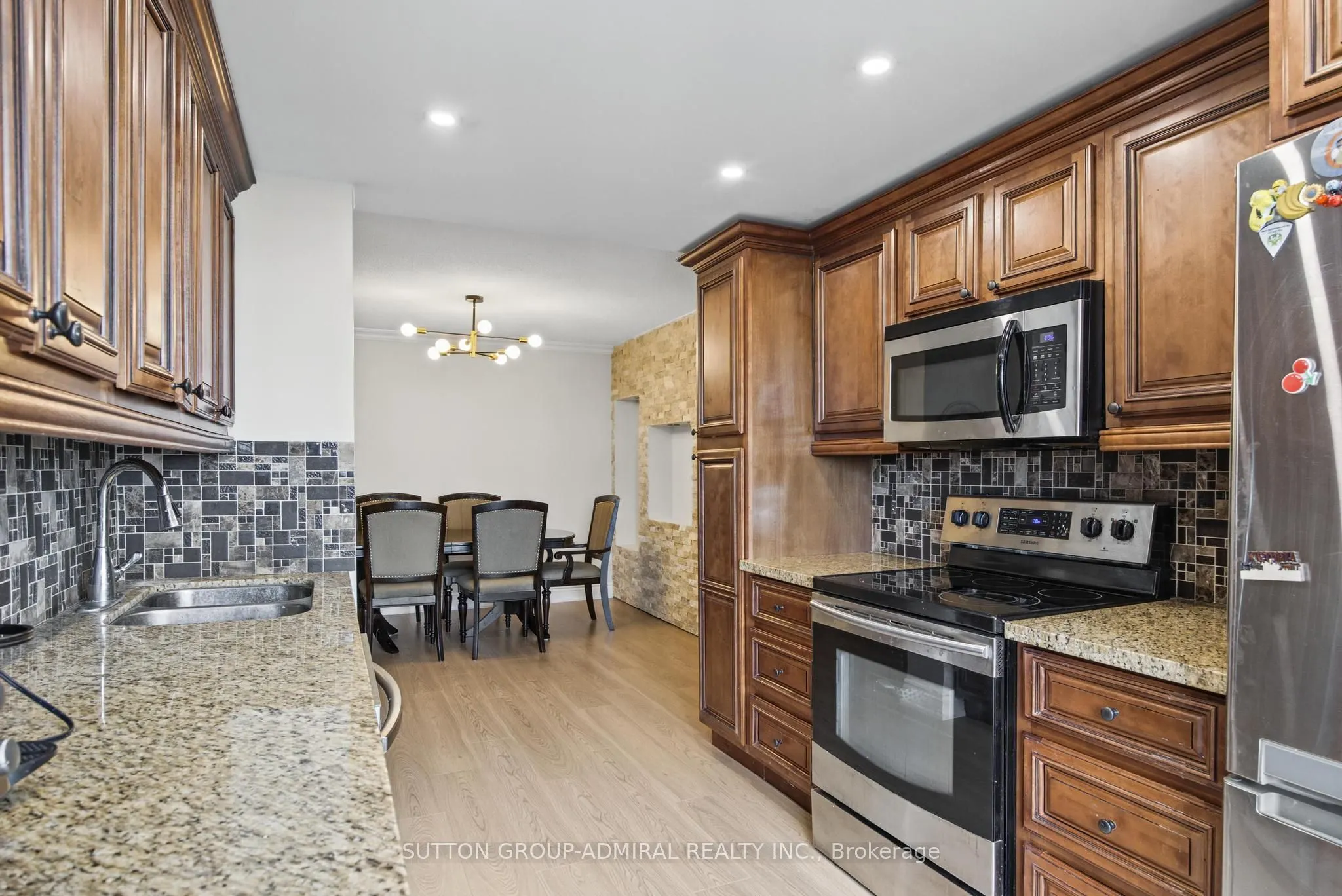 7460 Bathurst Street #1209