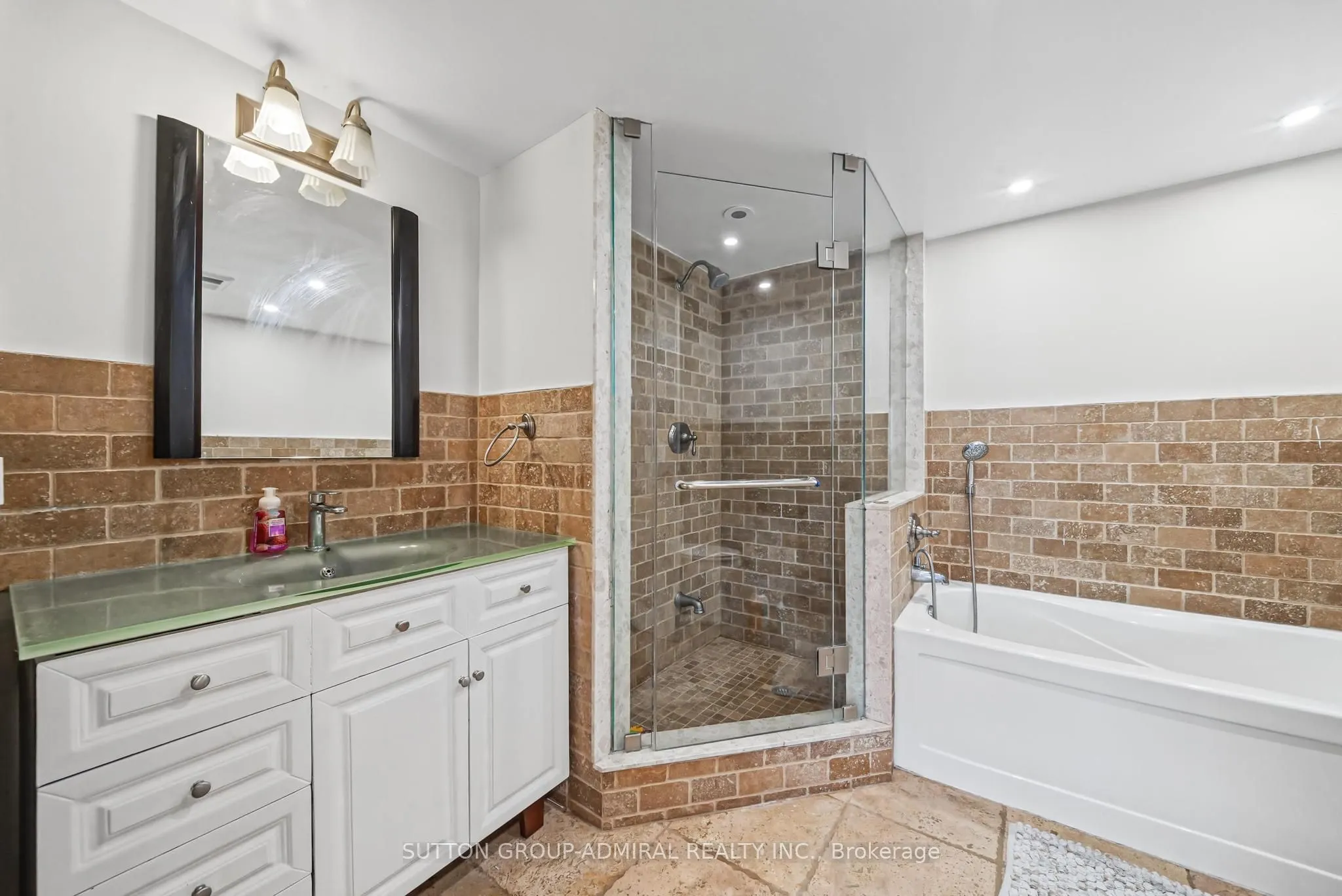 7460 Bathurst Street #1209