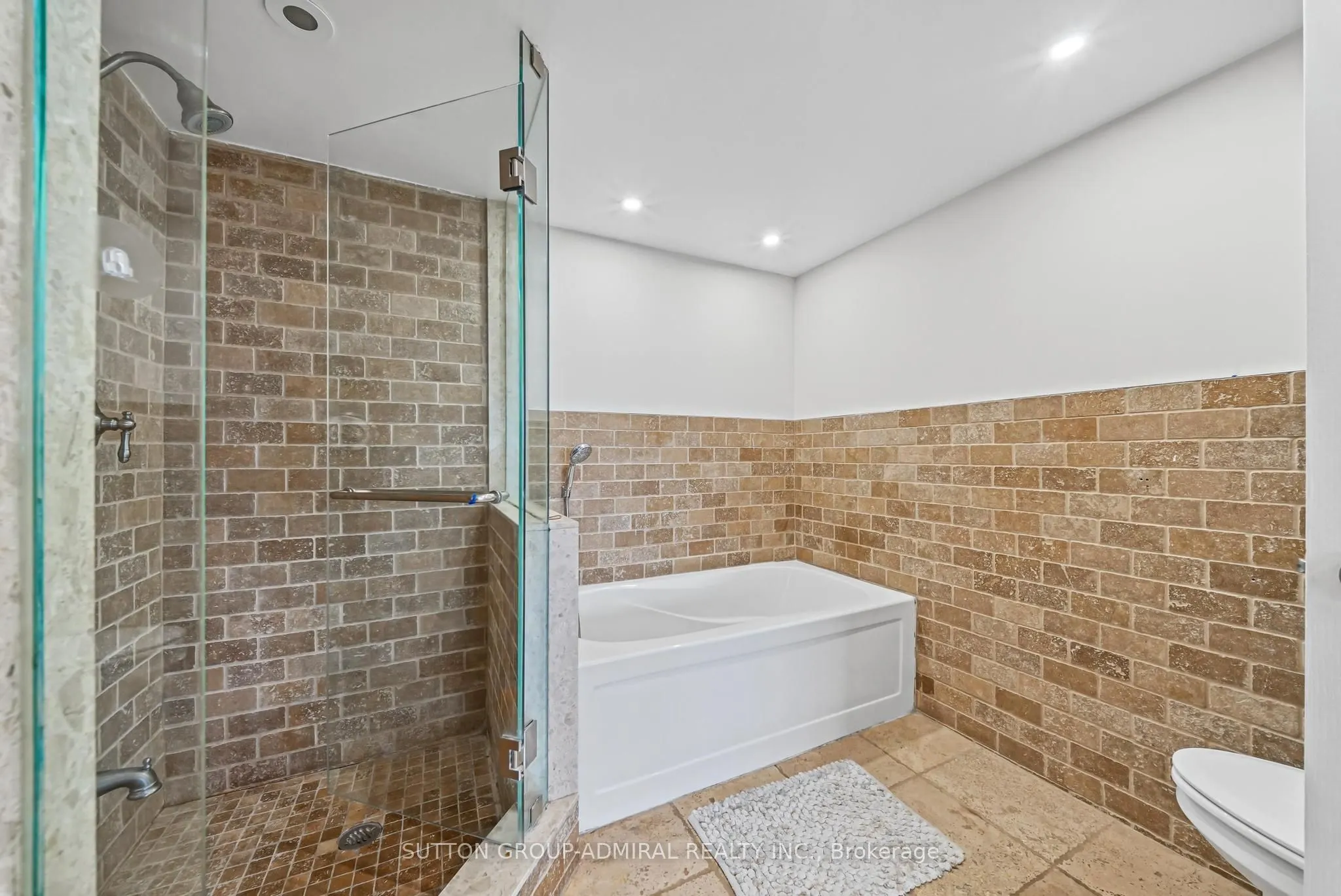 7460 Bathurst Street #1209