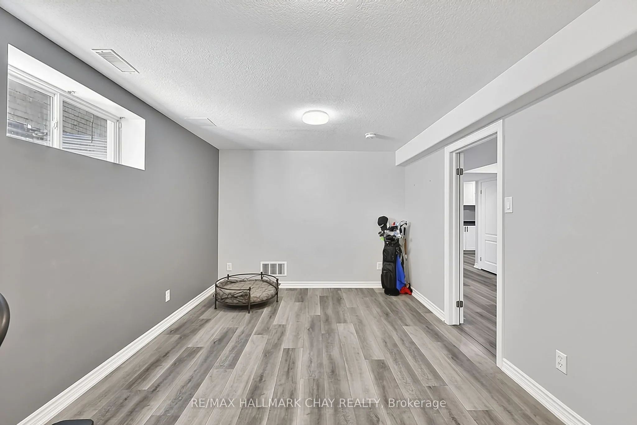2 Shephard Avenue