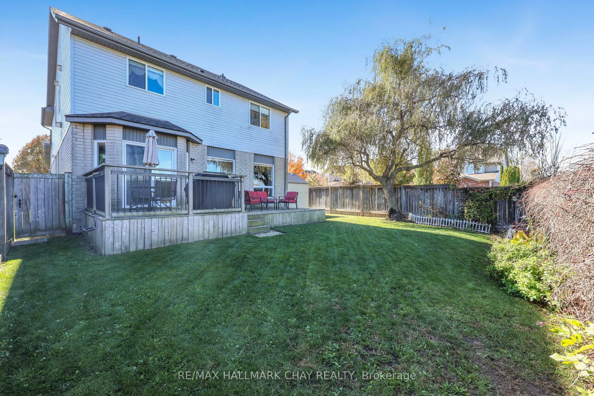2 Shephard Avenue