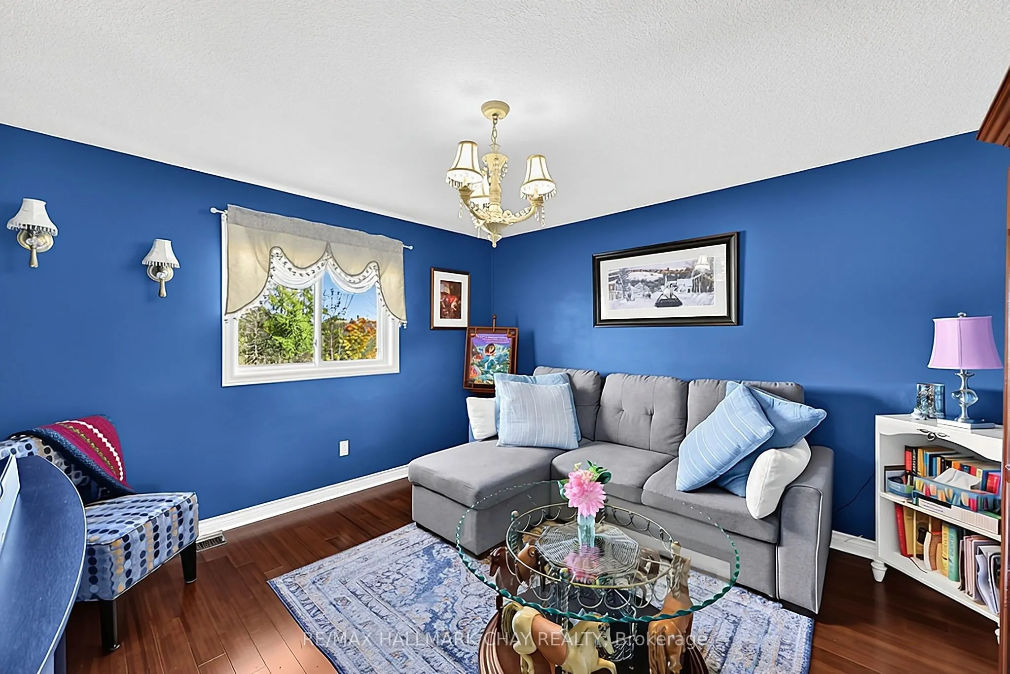2 Shephard Avenue