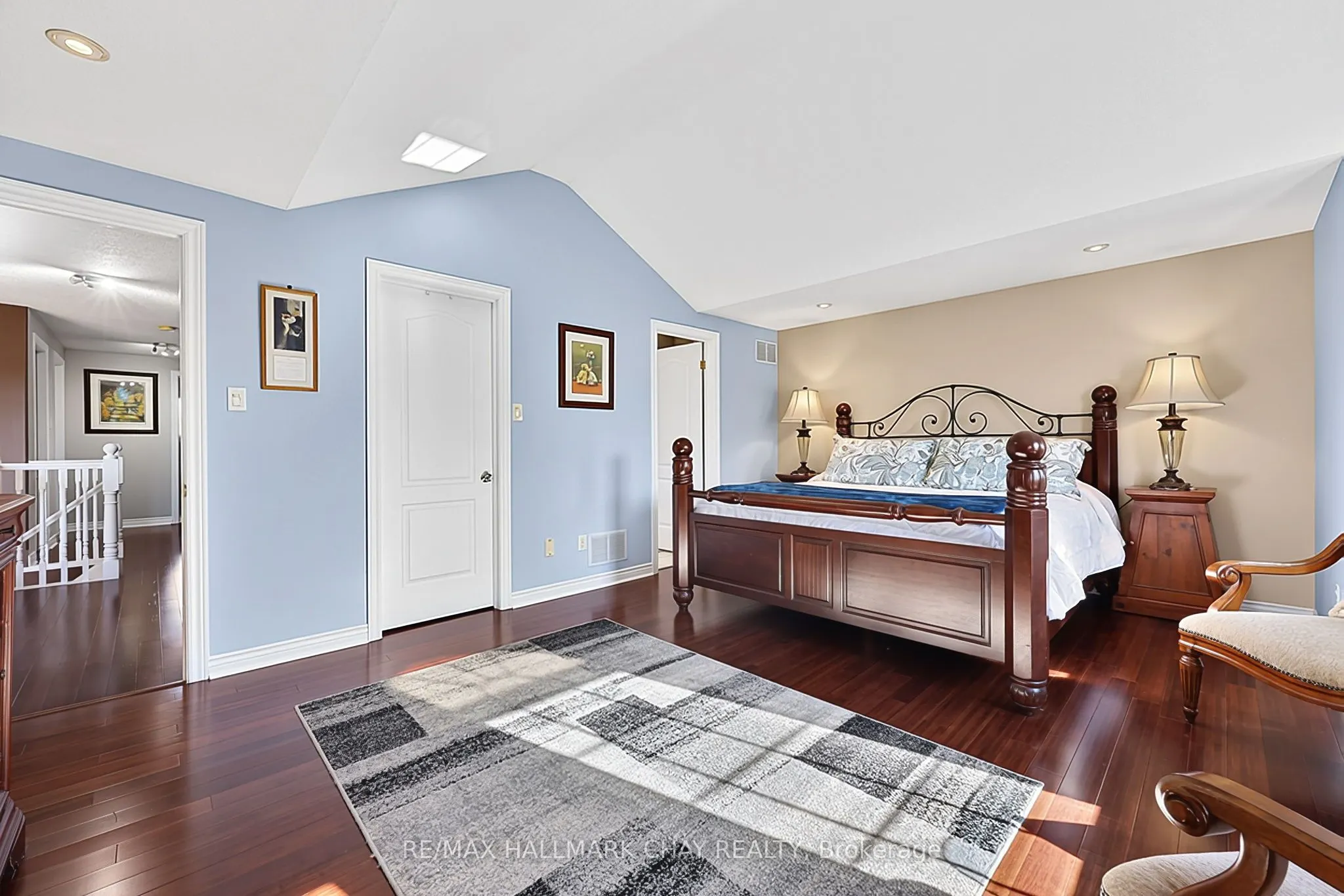 2 Shephard Avenue
