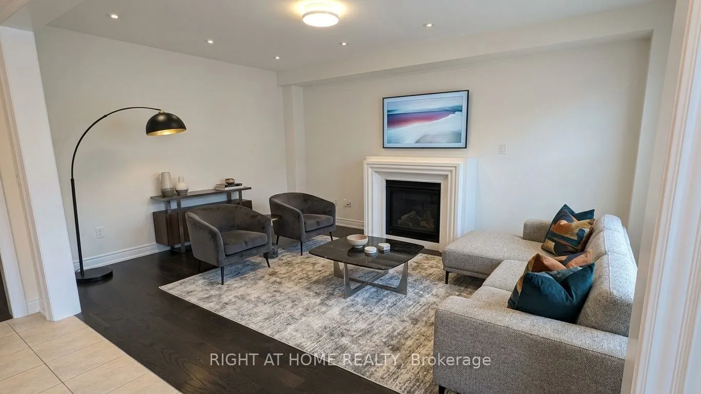 29 Mondial Crescent