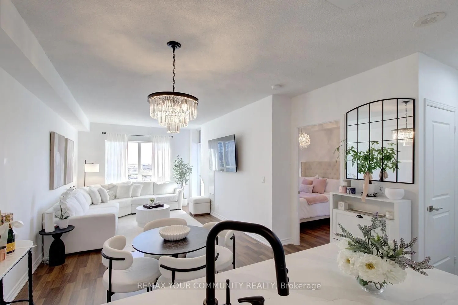 9225 Jane Street #1502