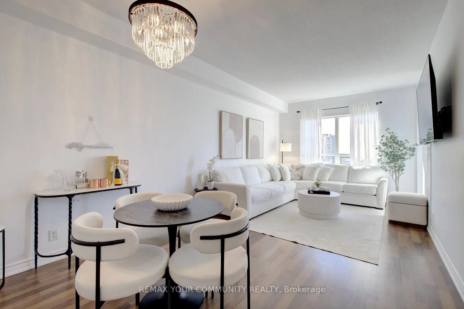 9225 Jane Street #1502