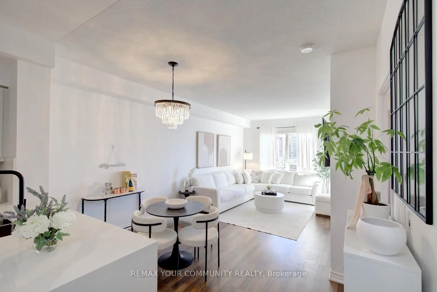 9225 Jane Street #1502