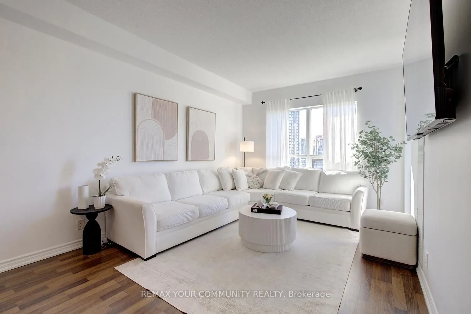 9225 Jane Street #1502