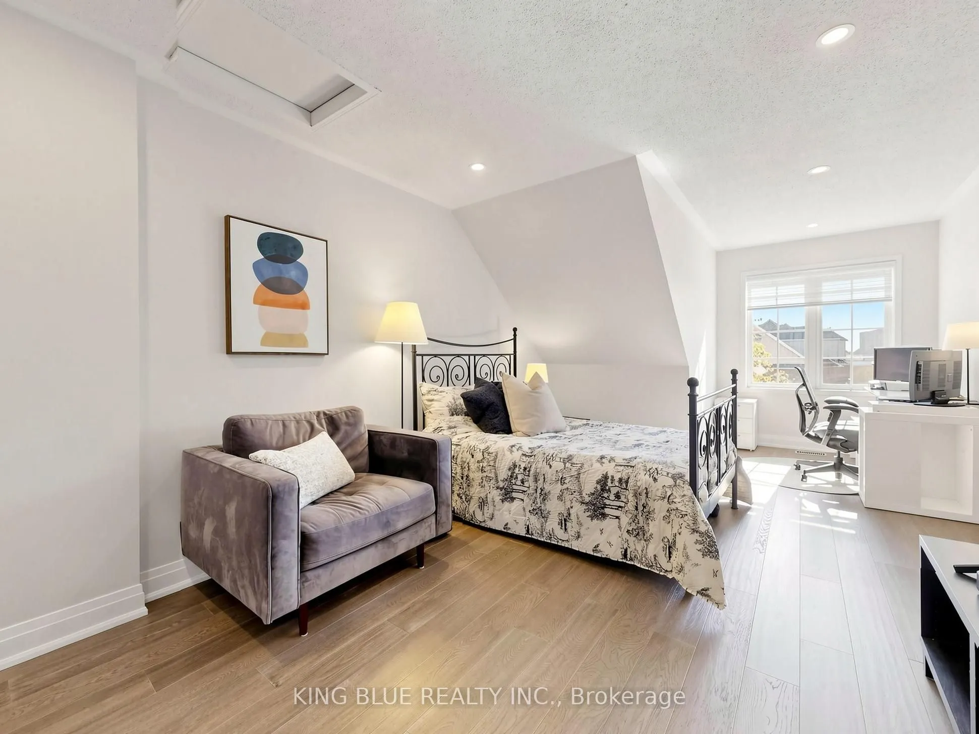 23 Observatory Lane #51