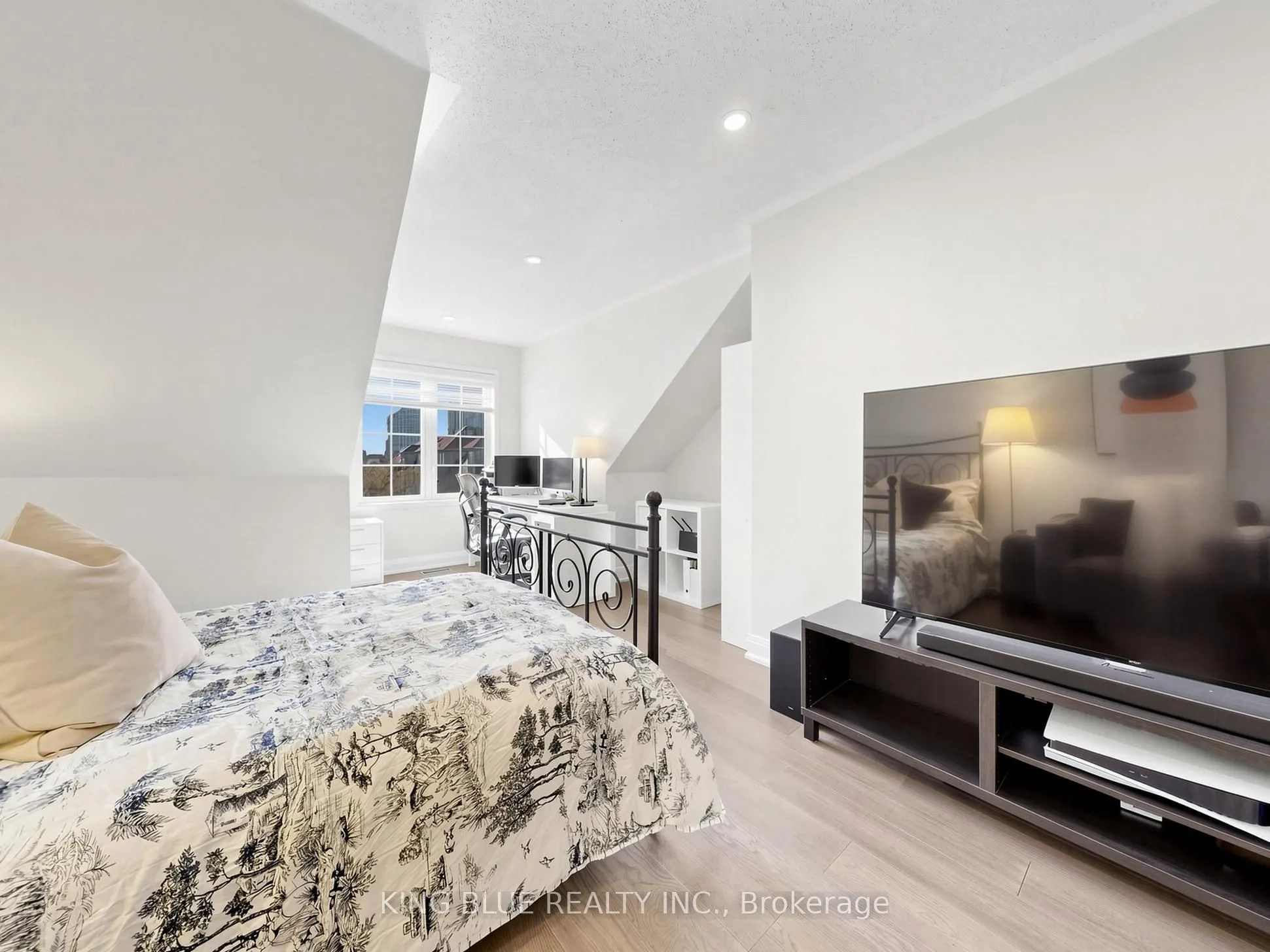 23 Observatory Lane #51