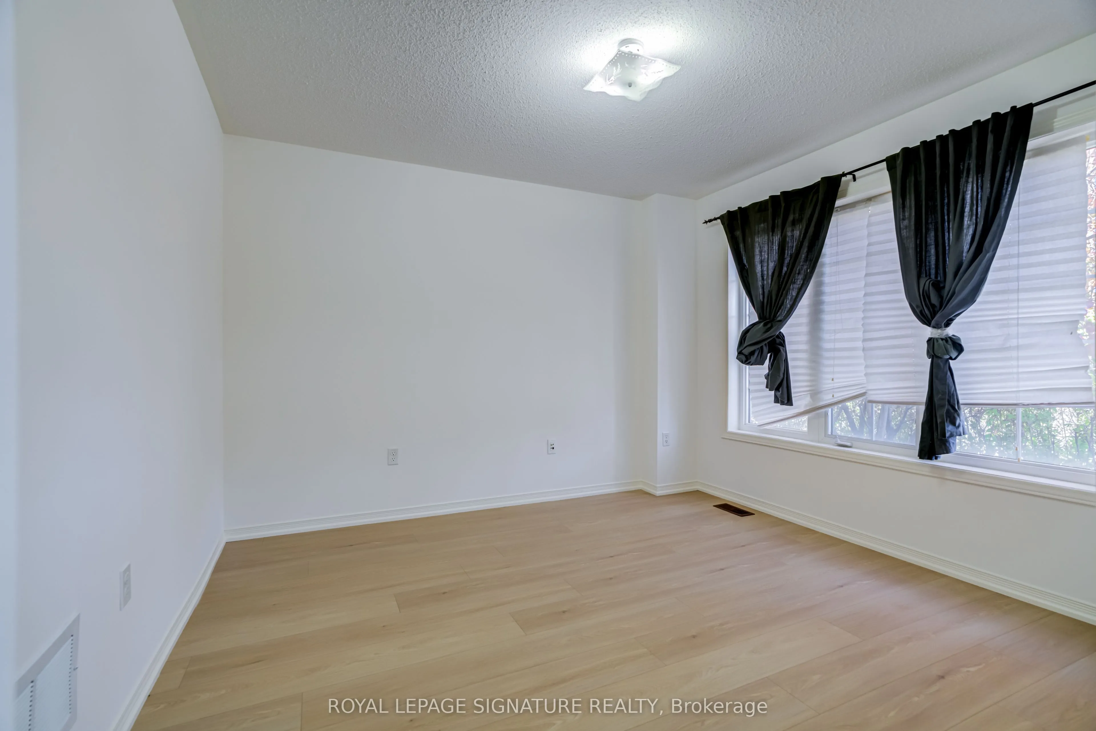 67 Prince Charles Way