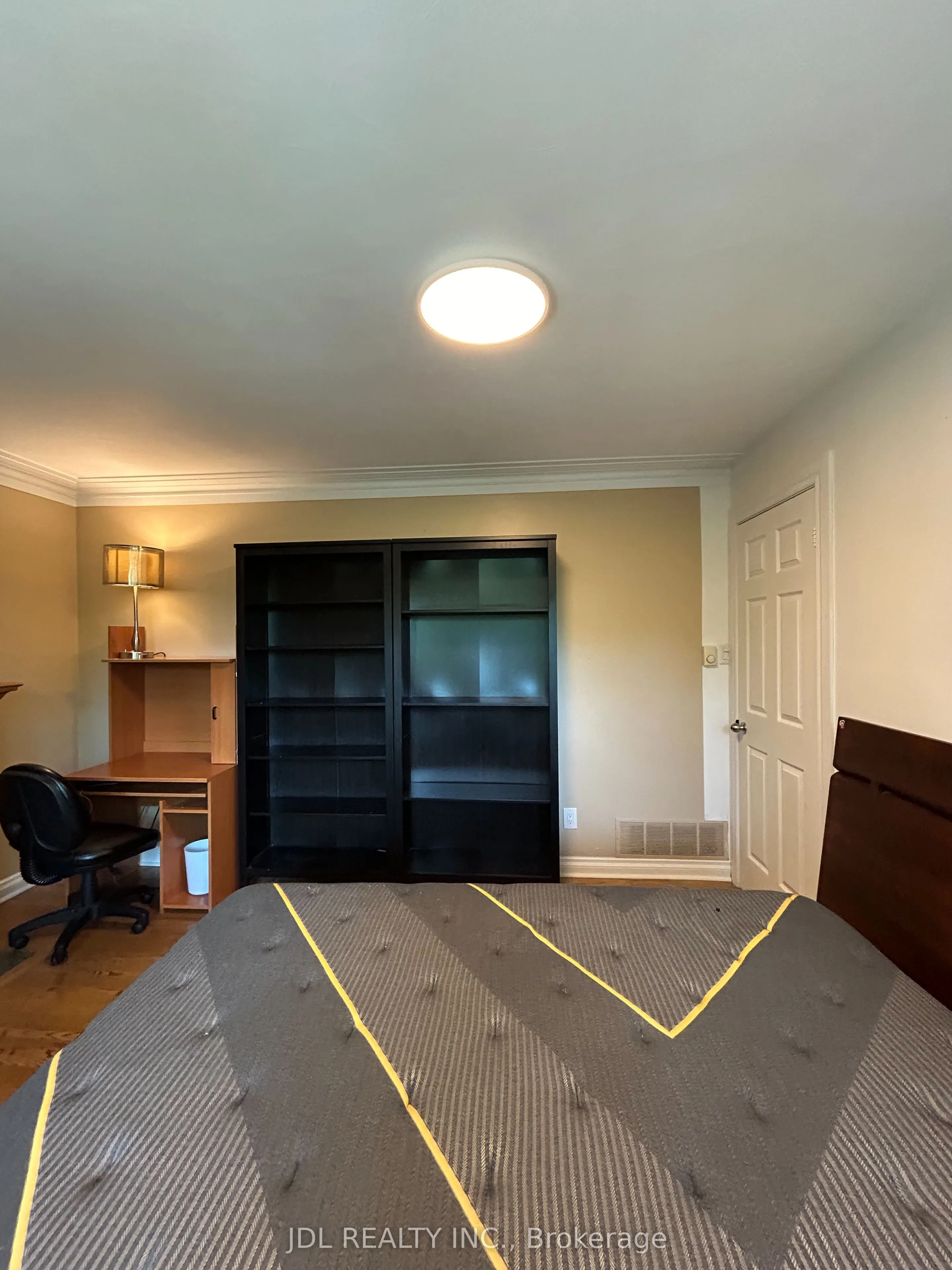 110 Robinson St Street #Big Bedroom Main Floor