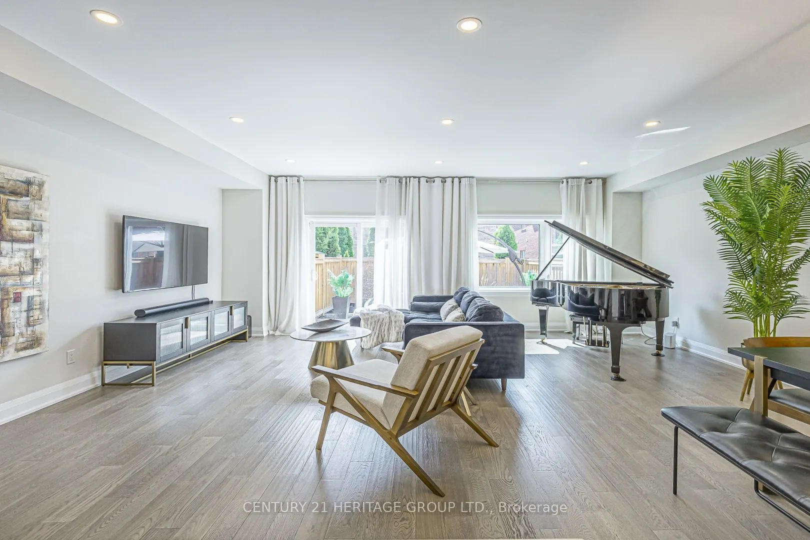 27 Lowther Avenue