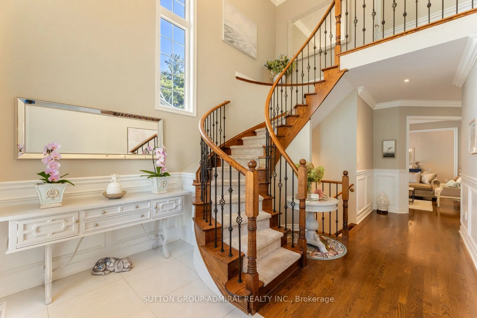55 Maverick Crescent
