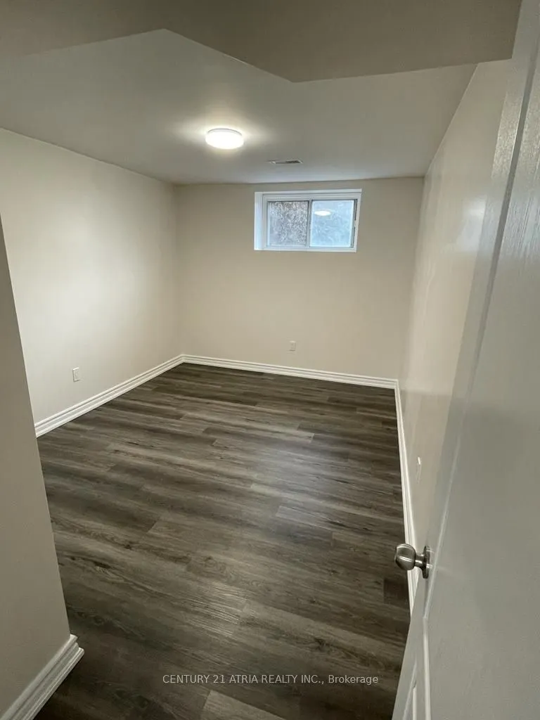 418 Bent Crescent #Basement