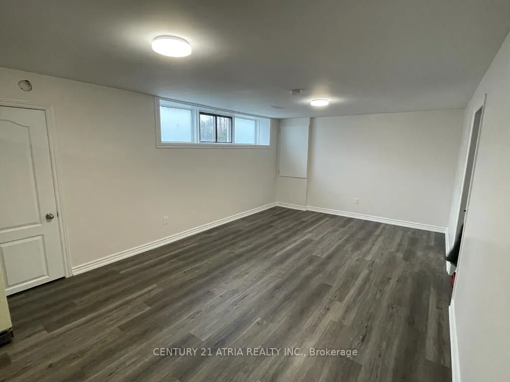418 Bent Crescent #Basement