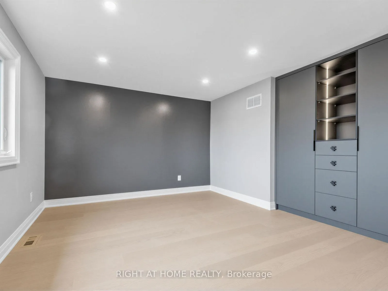 75 Borealis Avenue
