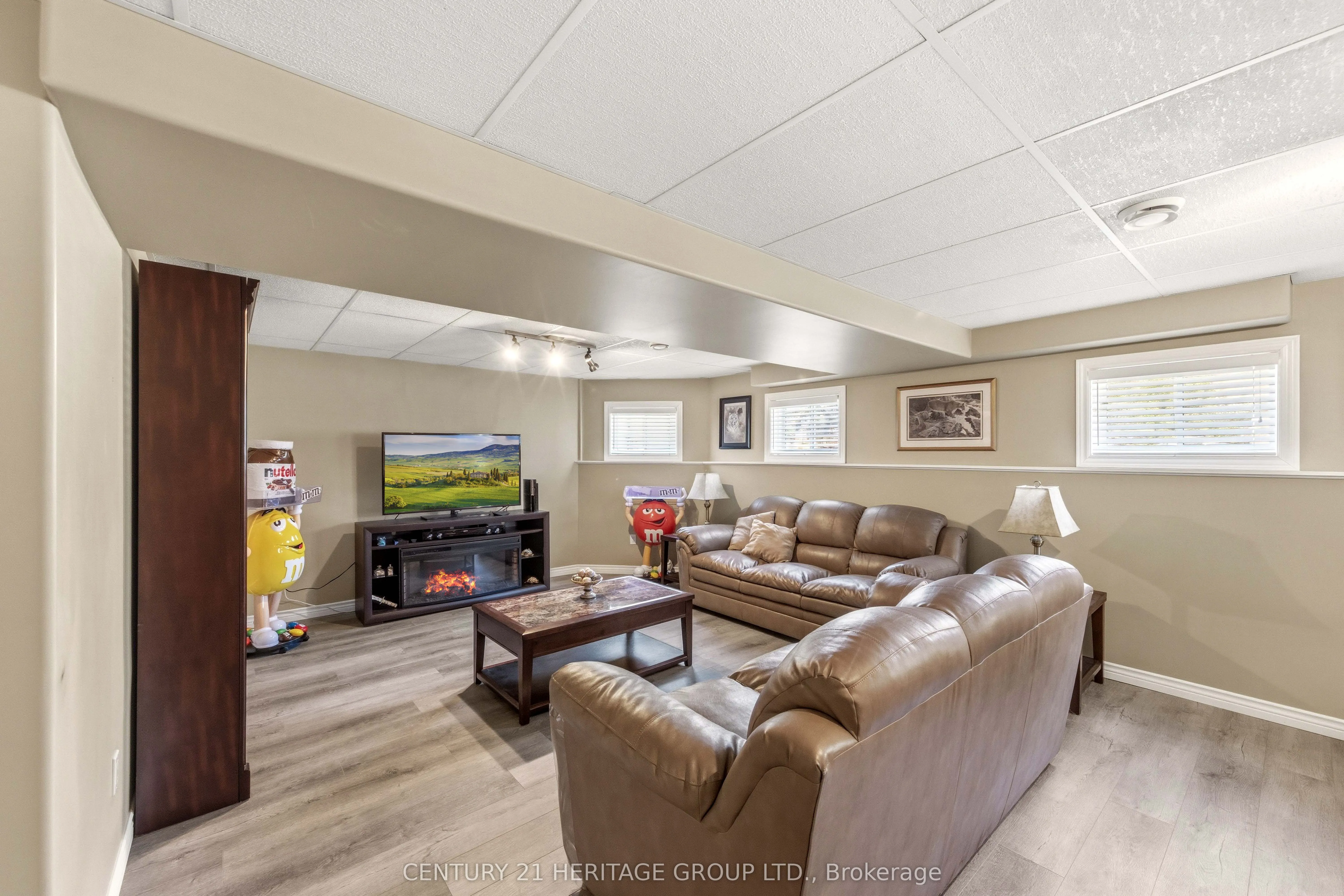 27 Creek Drive