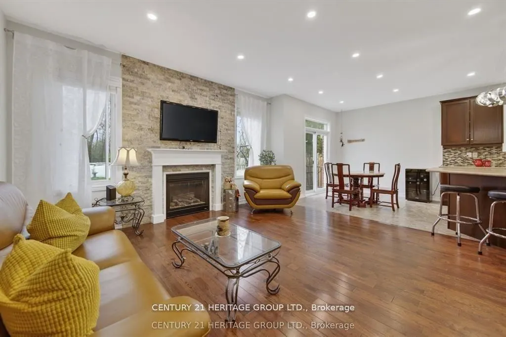 136 Riveredge Drive
