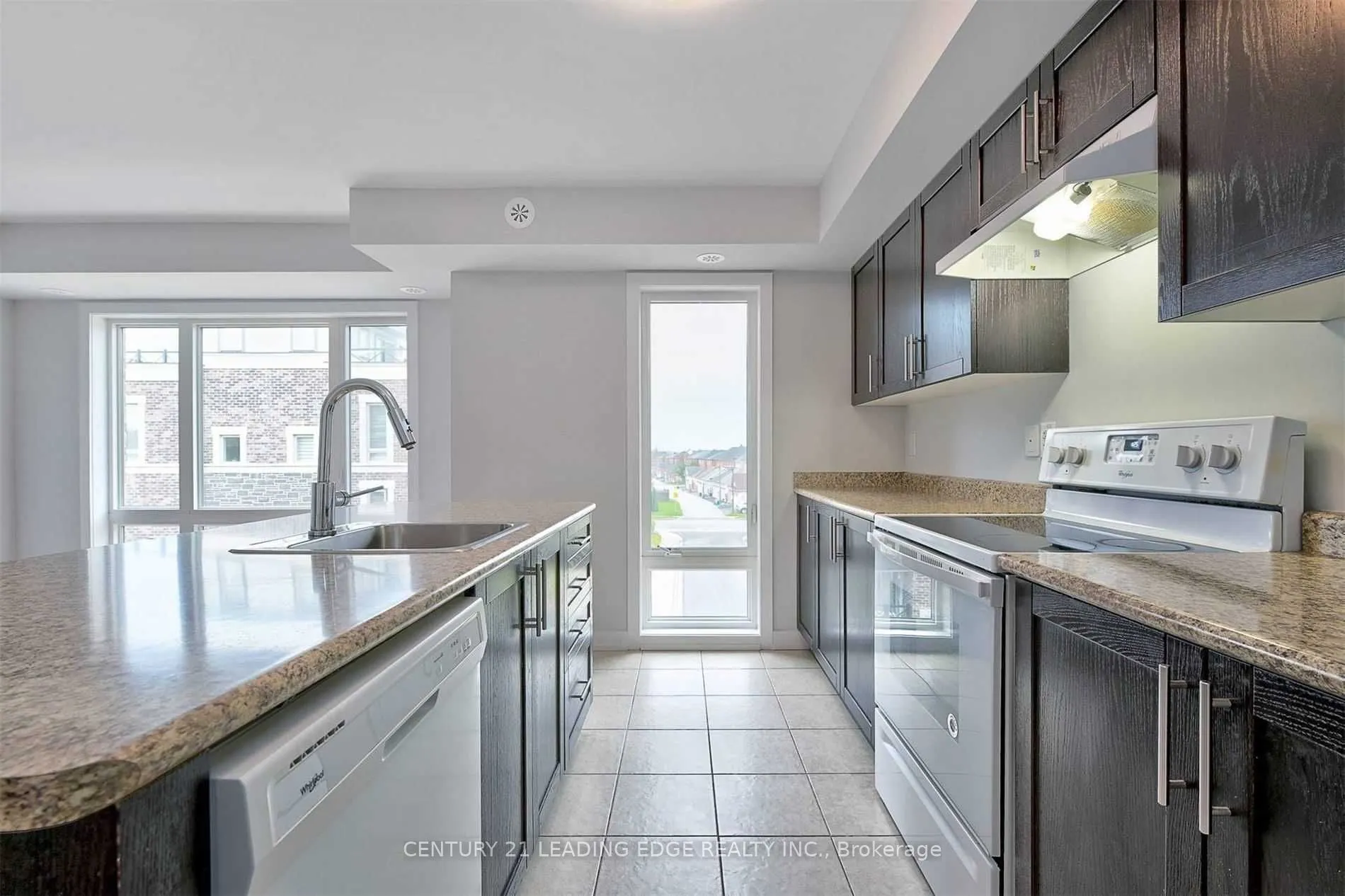 60 Dunsheath Way #708