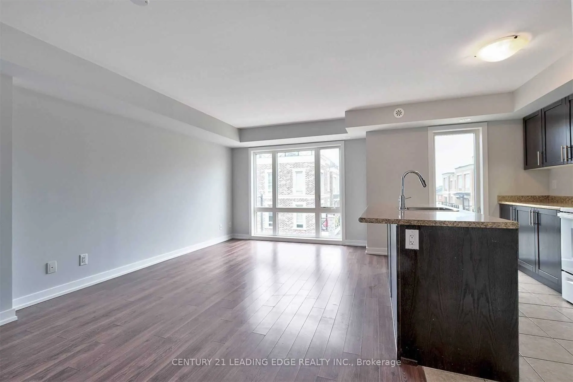 60 Dunsheath Way #708