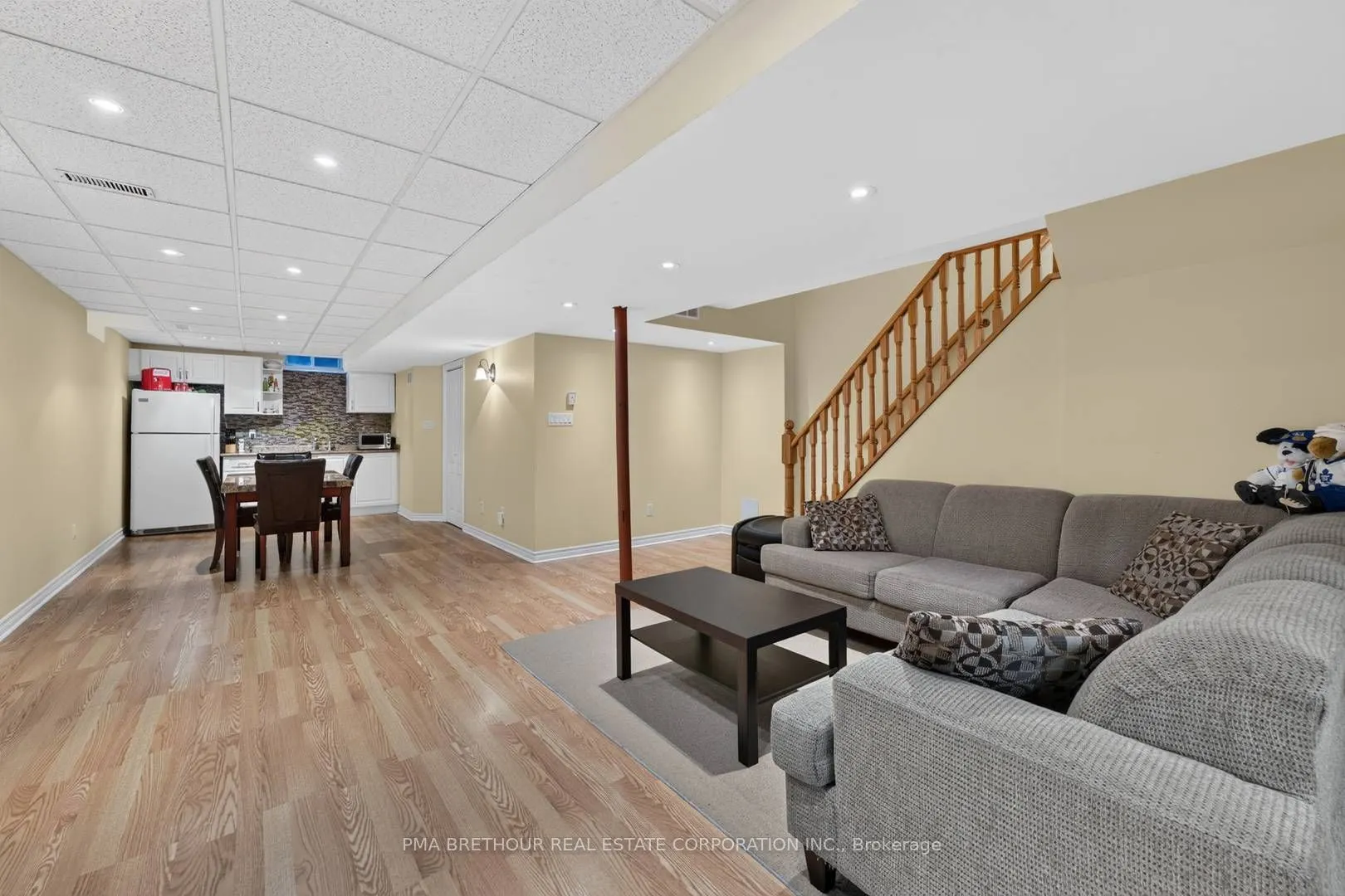 70 Castillian Drive
