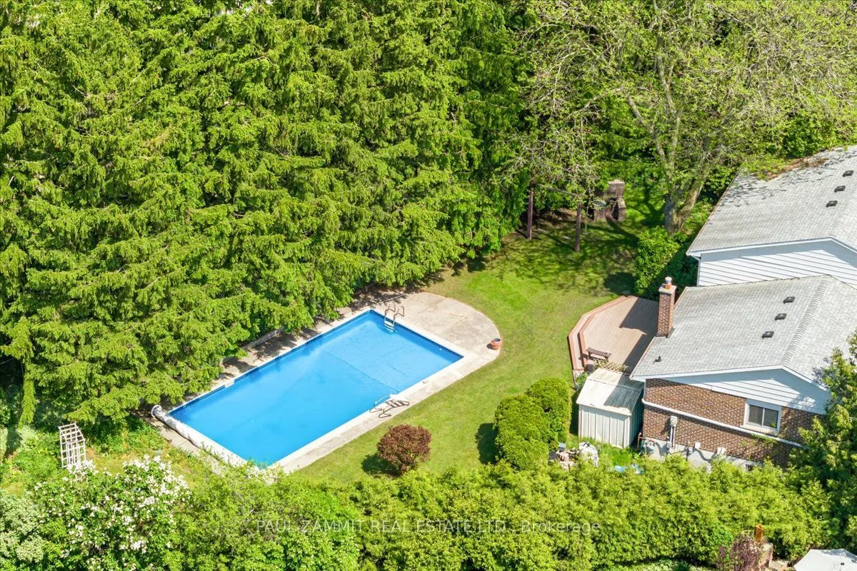56 Coral Harbour Crescent