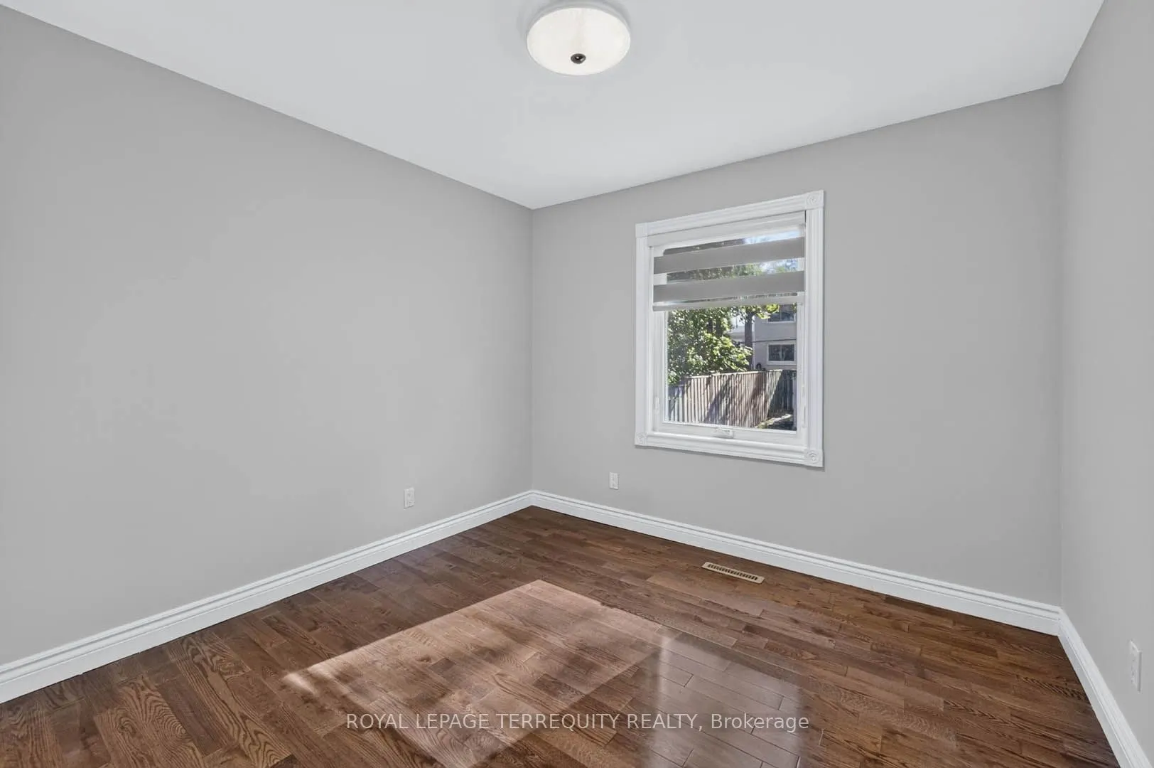 9 Brightbay Crescent