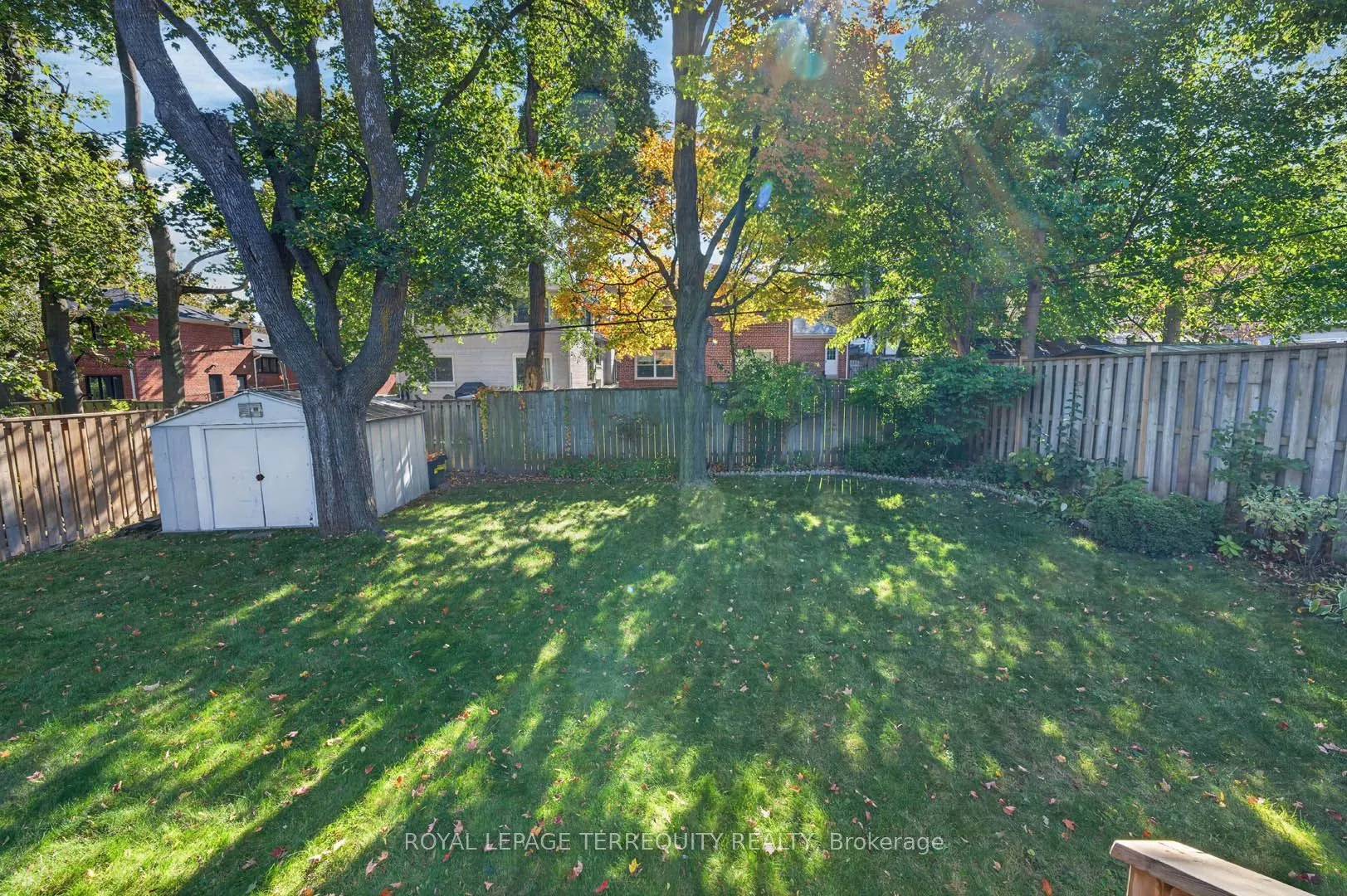 9 Brightbay Crescent