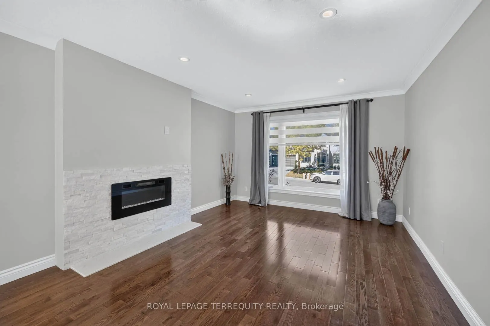 9 Brightbay Crescent