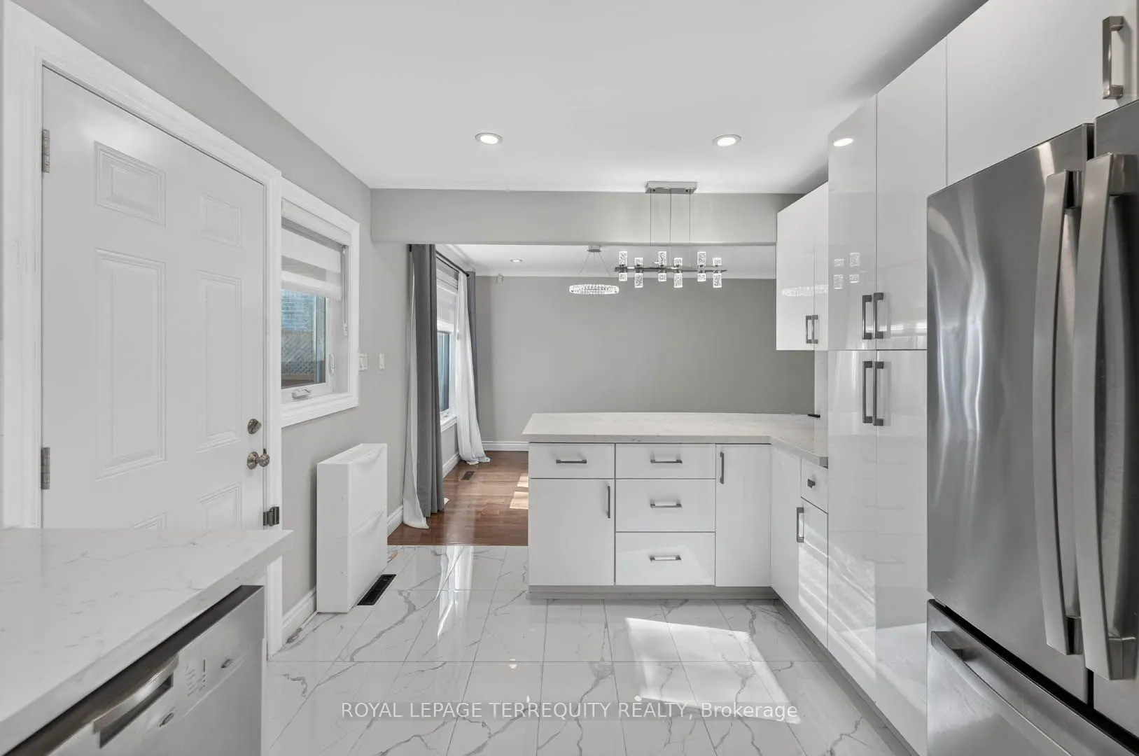 9 Brightbay Crescent