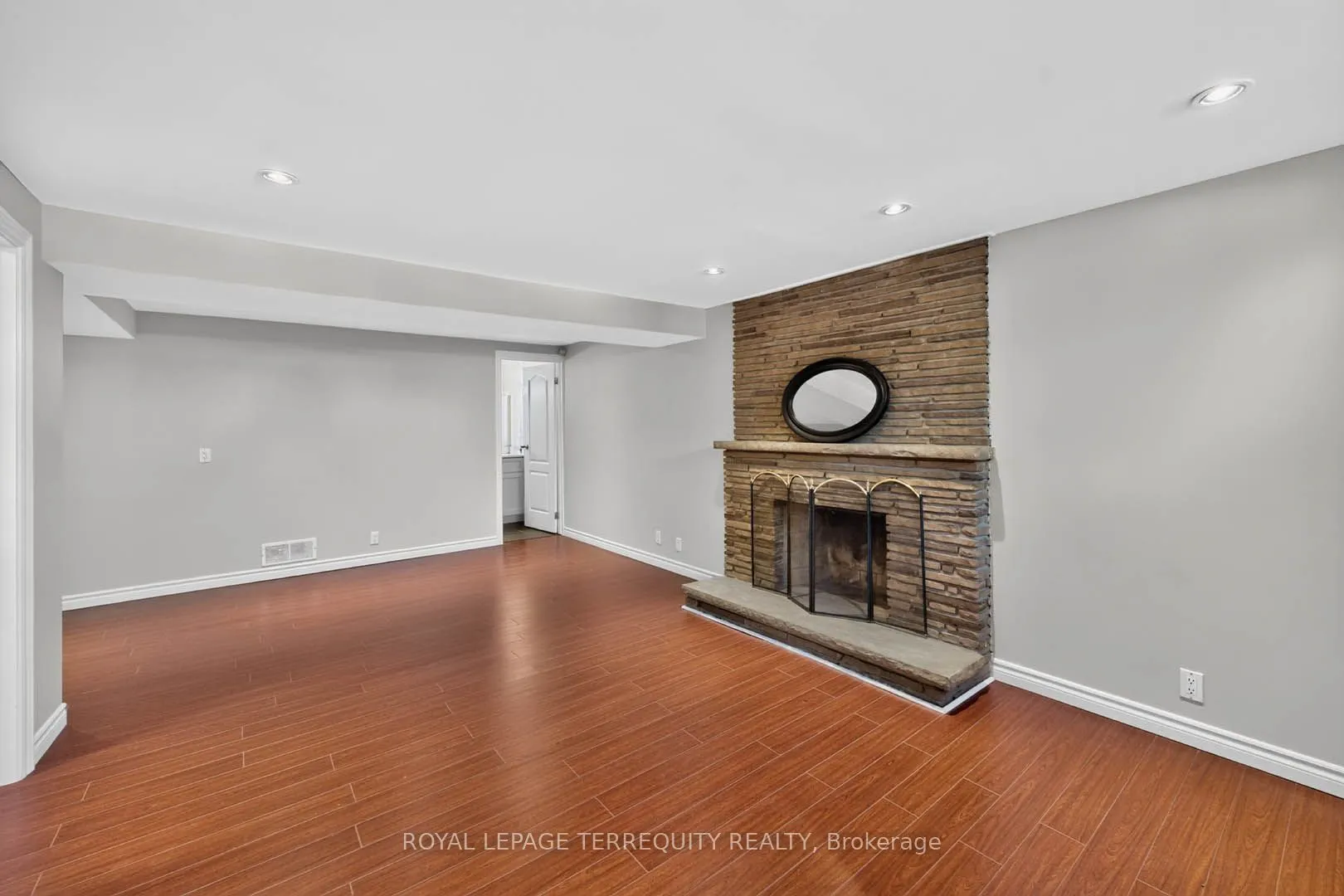 9 Brightbay Crescent