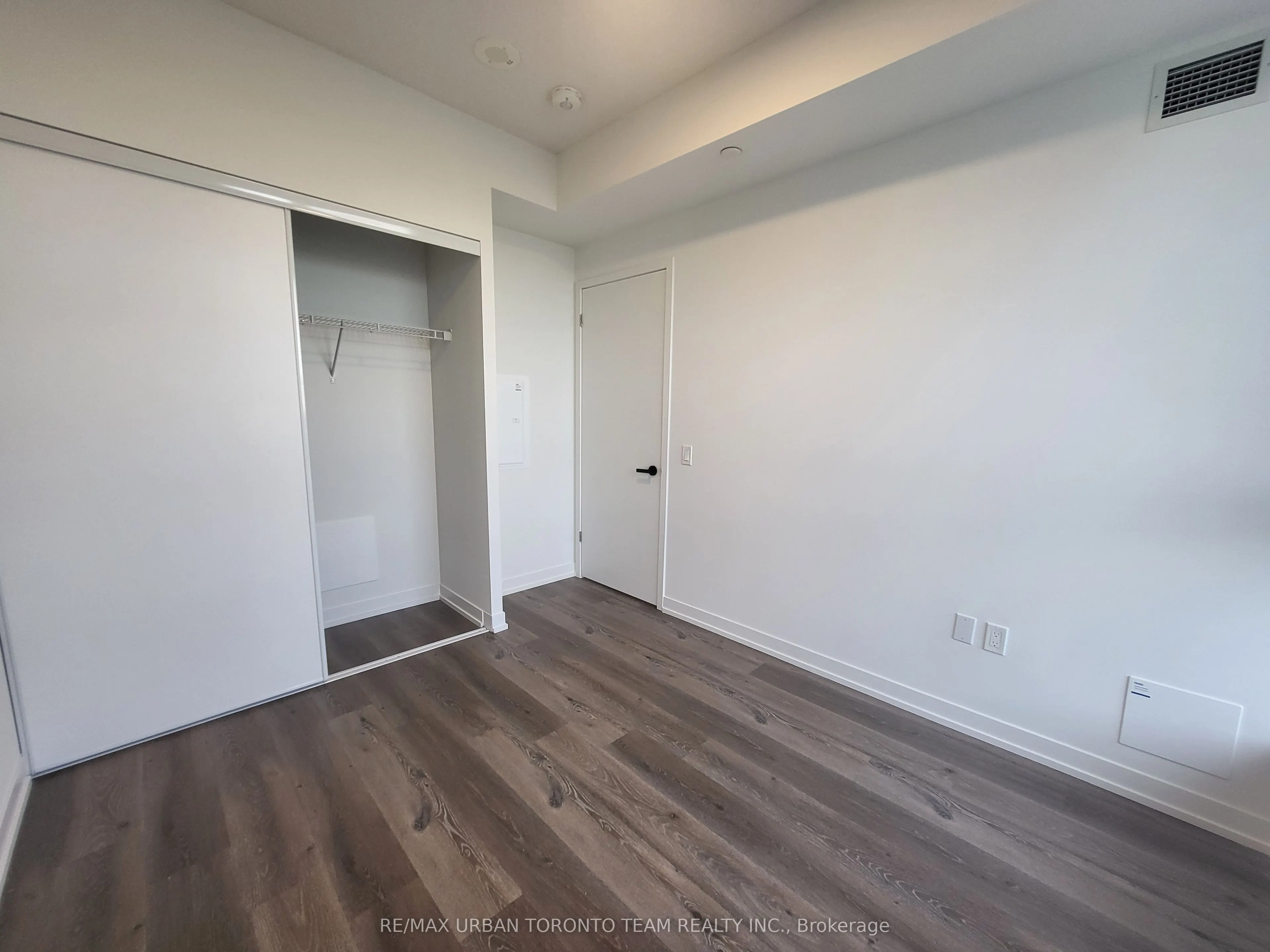225 Commerce St Street #515