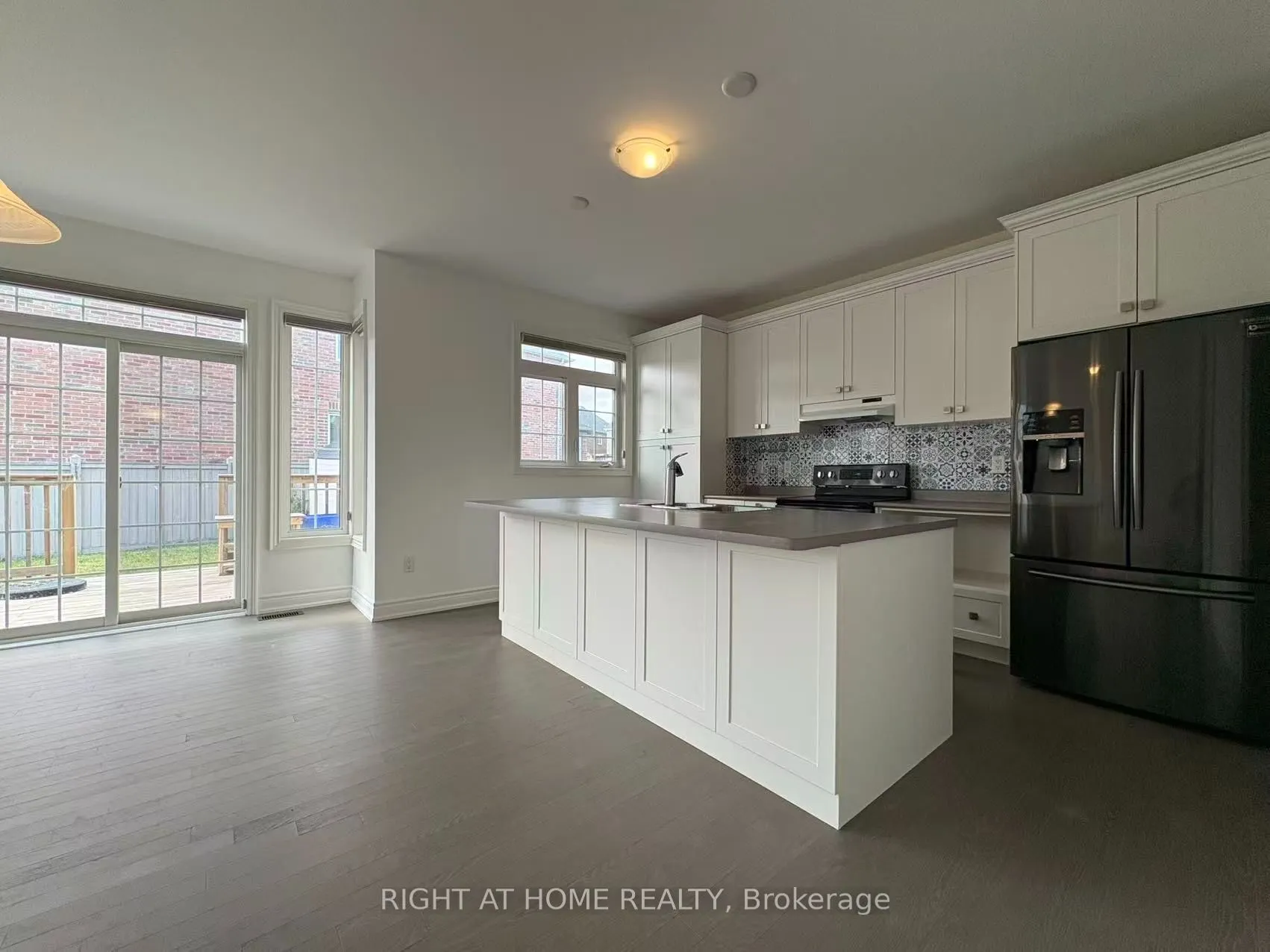 4 Empire Drive