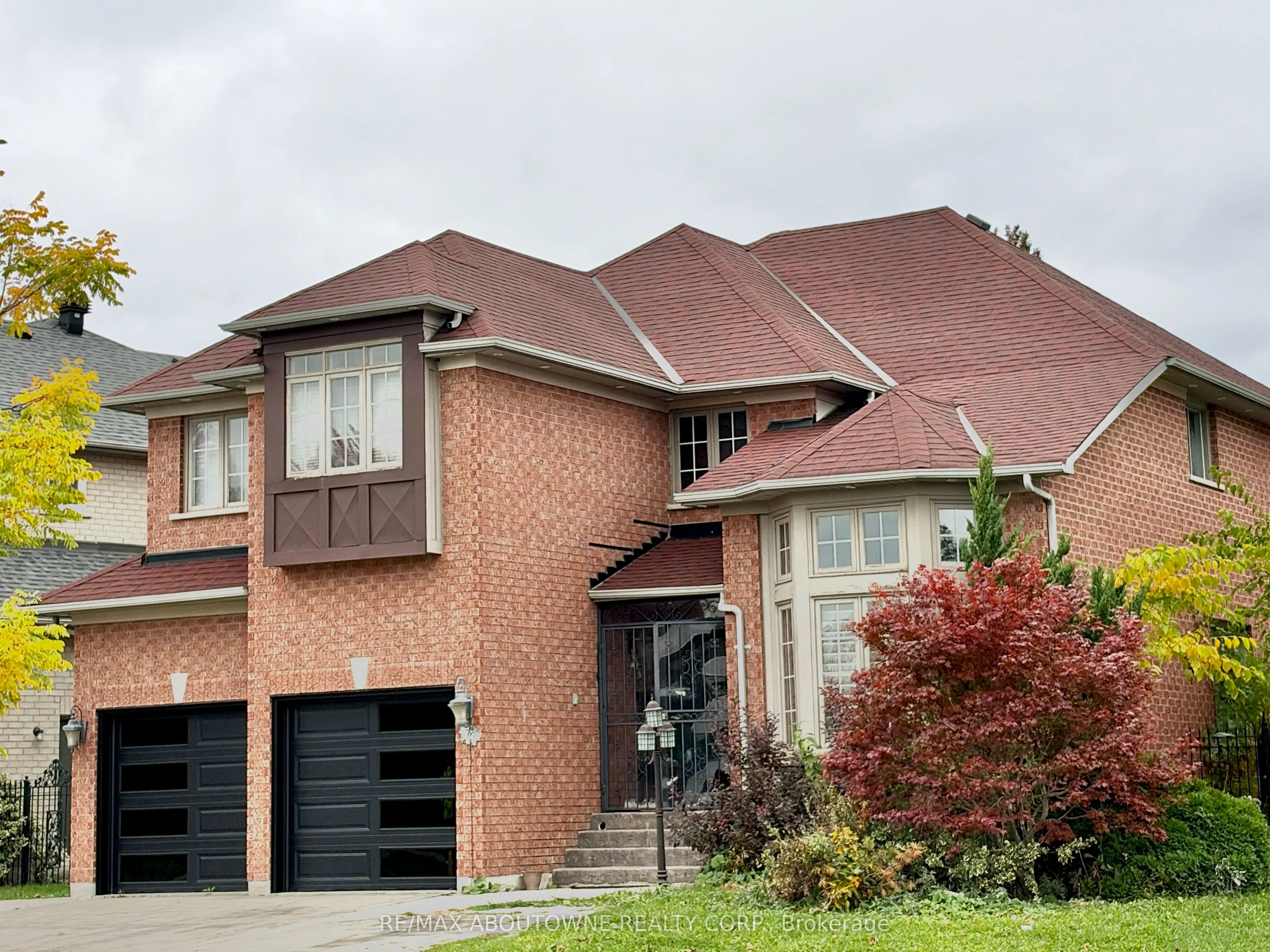 99 Boxwood Crescent
