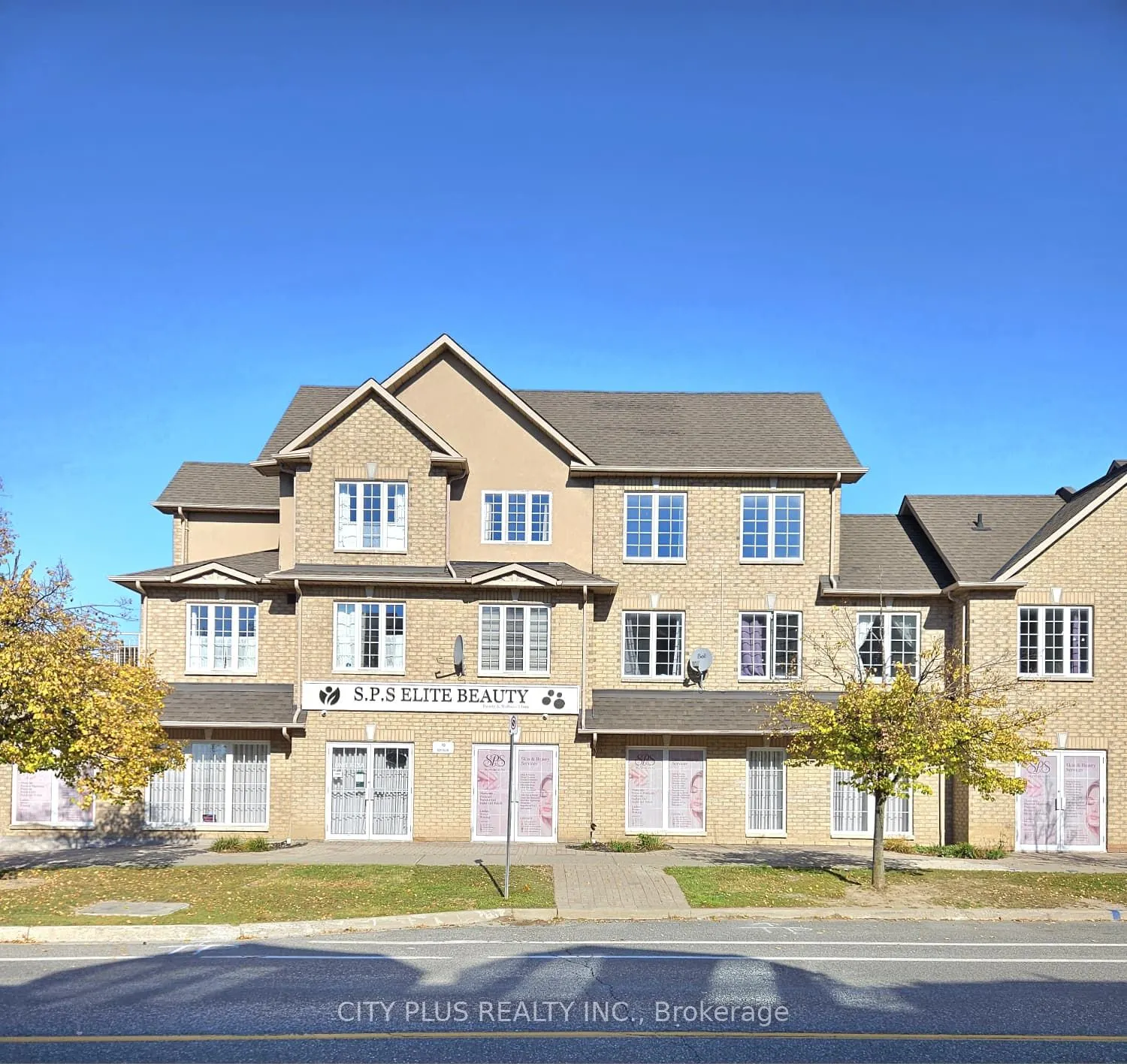 10 Cox Boulevard #1 & 13A