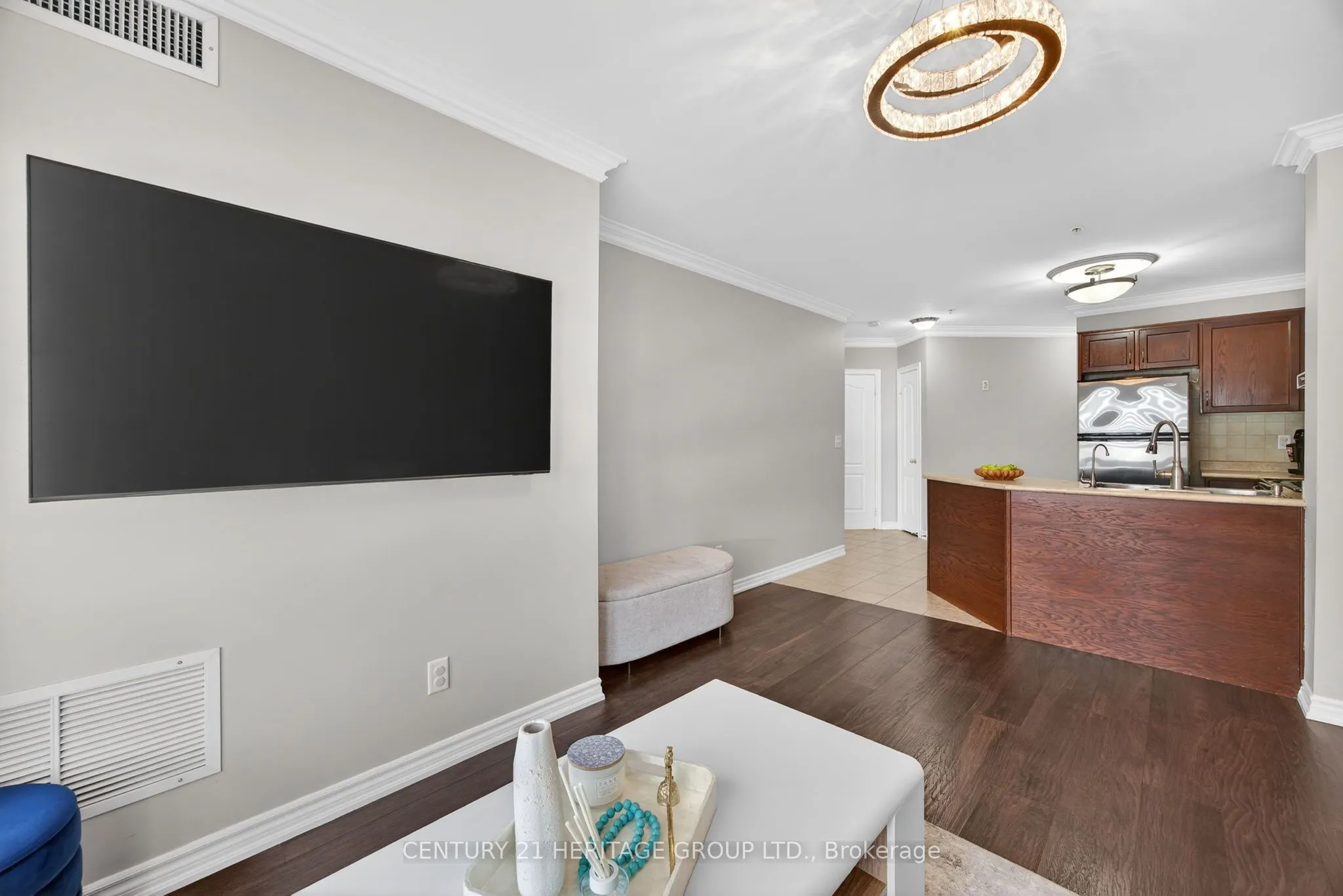 112 Simcoe Road #214
