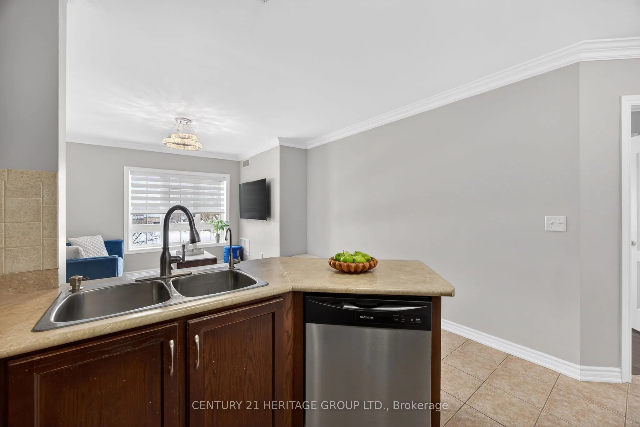 112 Simcoe Road #214