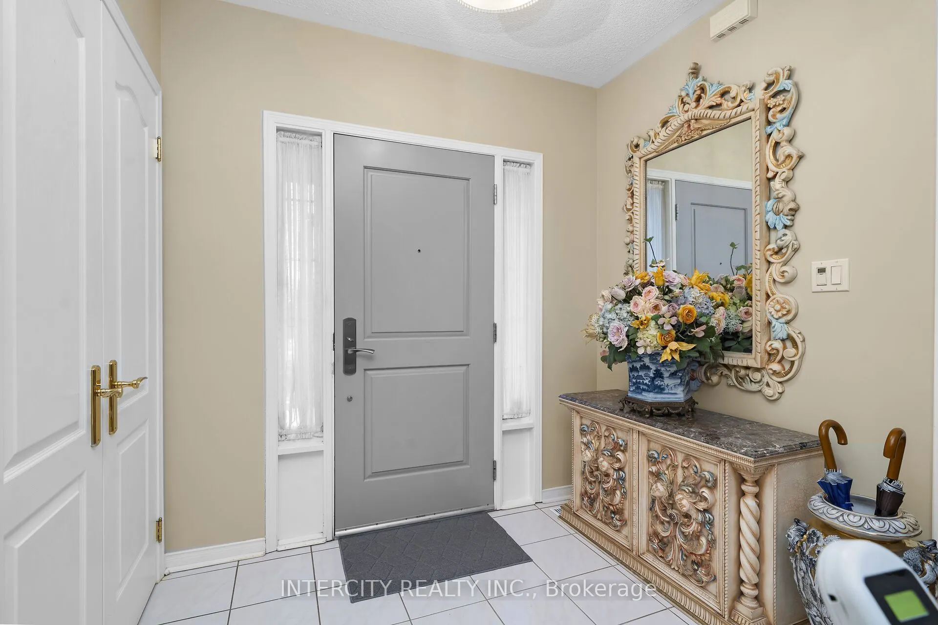 35 Avro Road