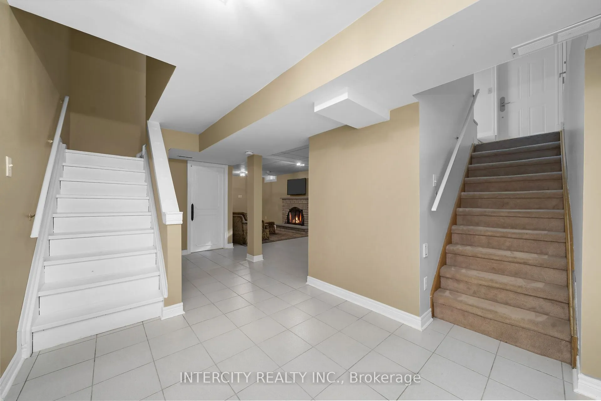35 Avro Road